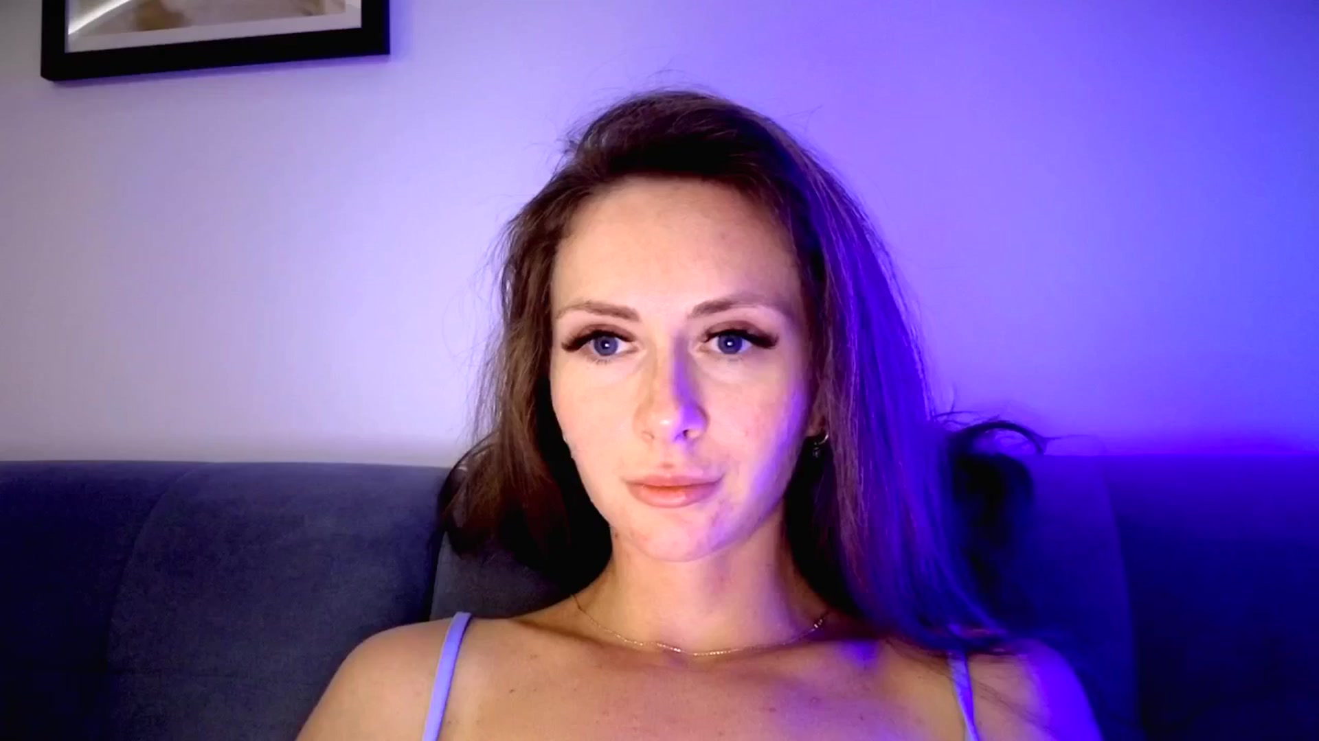 Gallery image thumbnail from Amber_Fry's myfreecams stream on, 07/04/2025, 20:49 image 10 of 20