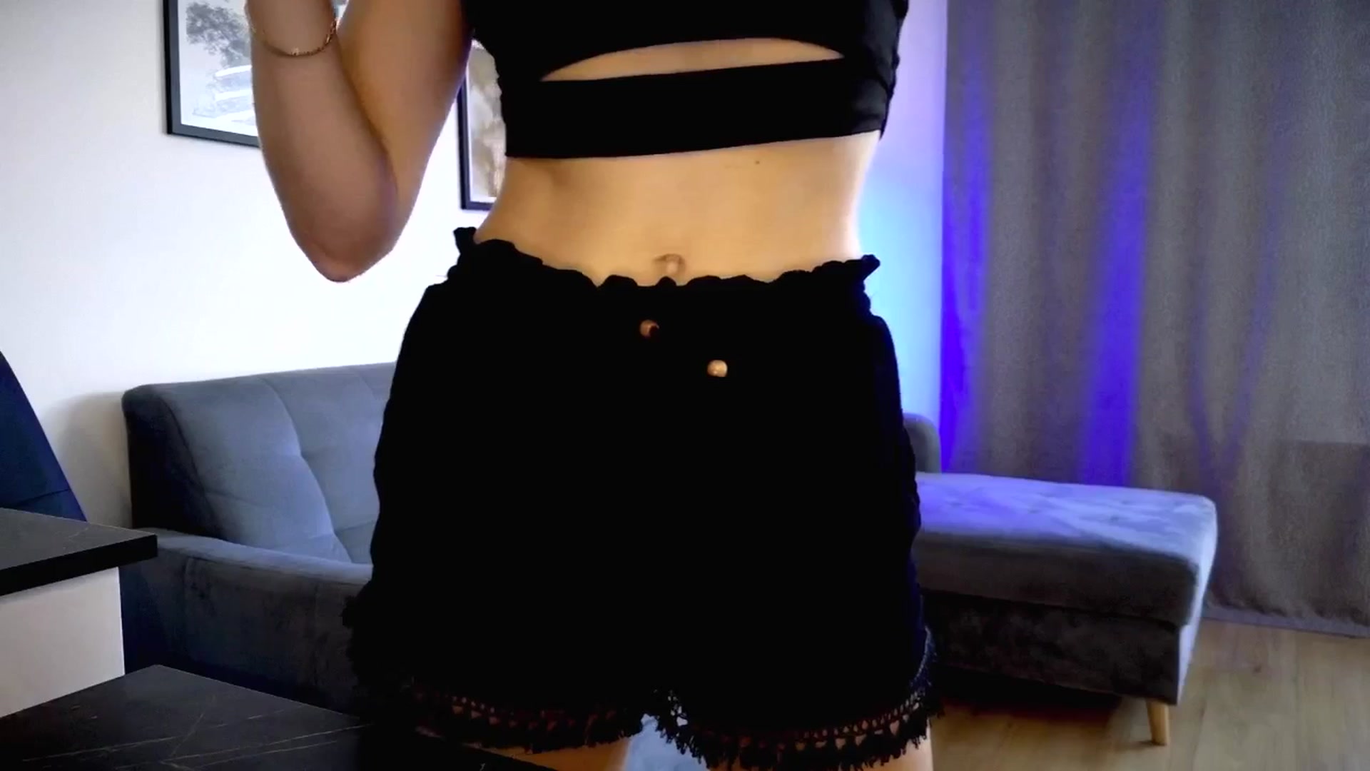 Gallery image thumbnail from Amber_Fry's myfreecams stream on, 07/05/2025, 17:53 image 12 of 20