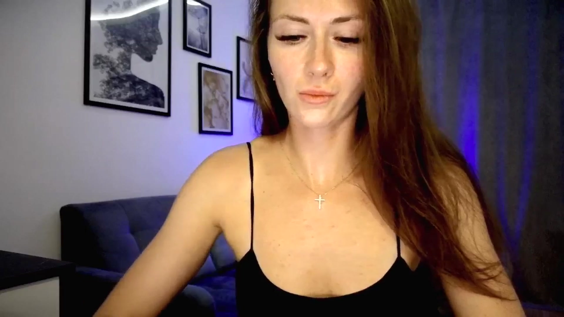 Gallery image thumbnail from Amber_Fry's myfreecams stream on, 07/05/2025, 20:11 image 19 of 20