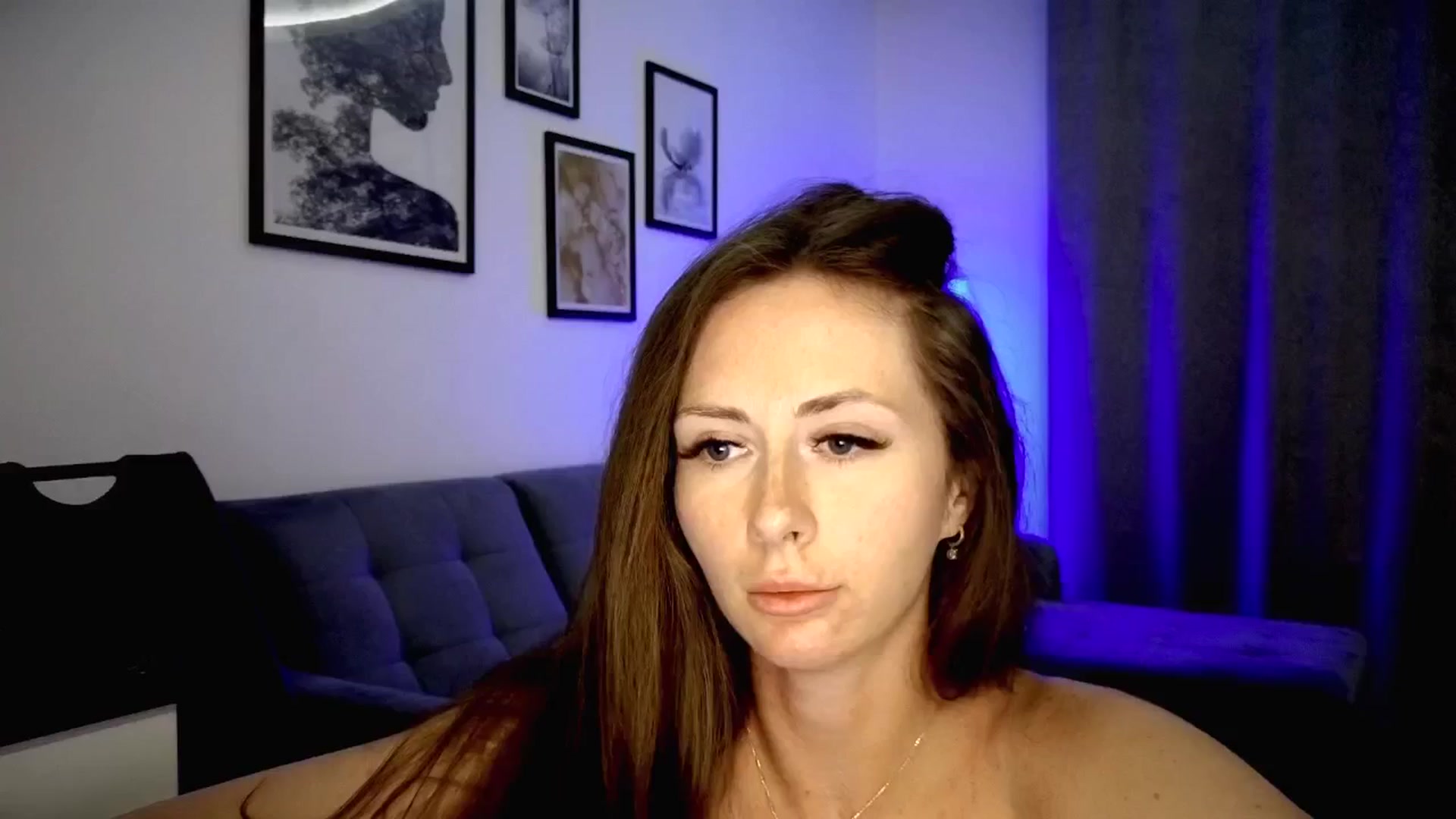 Gallery image thumbnail from Amber_Fry's myfreecams stream on, 07/07/2025, 19:40 image 17 of 20