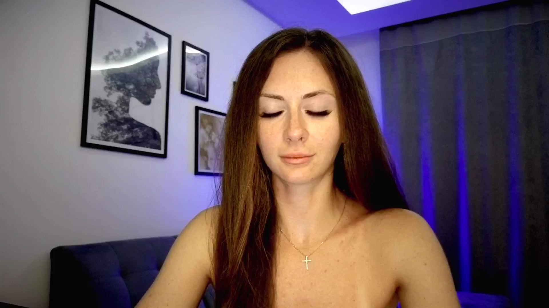 Gallery image thumbnail from Amber_Fry's myfreecams stream on, 07/07/2025, 20:38 image 9 of 20