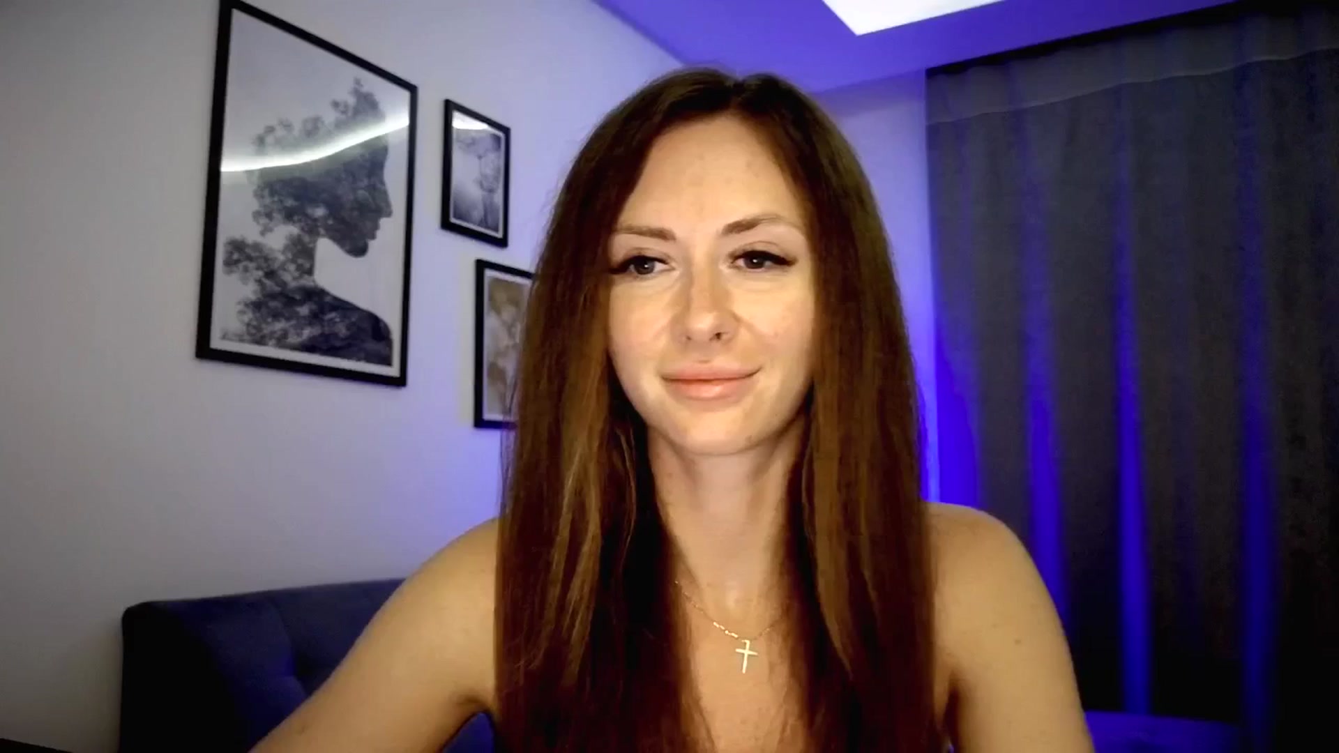 Gallery image thumbnail from Amber_Fry's myfreecams stream on, 07/07/2025, 20:38 image 3 of 20