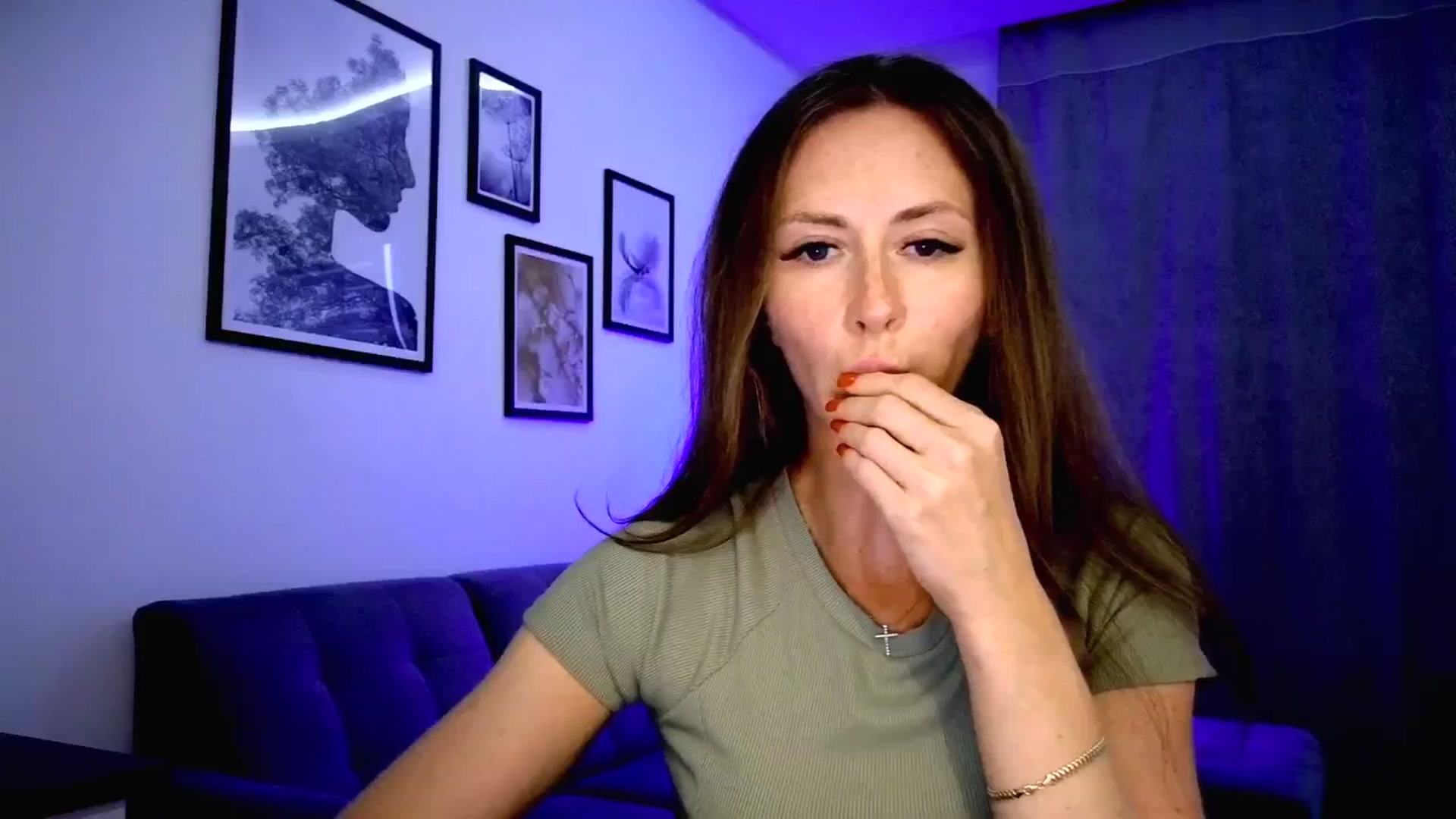 Gallery image thumbnail from Amber_Fry's myfreecams stream on, 07/08/2025, 18:58 image 14 of 20