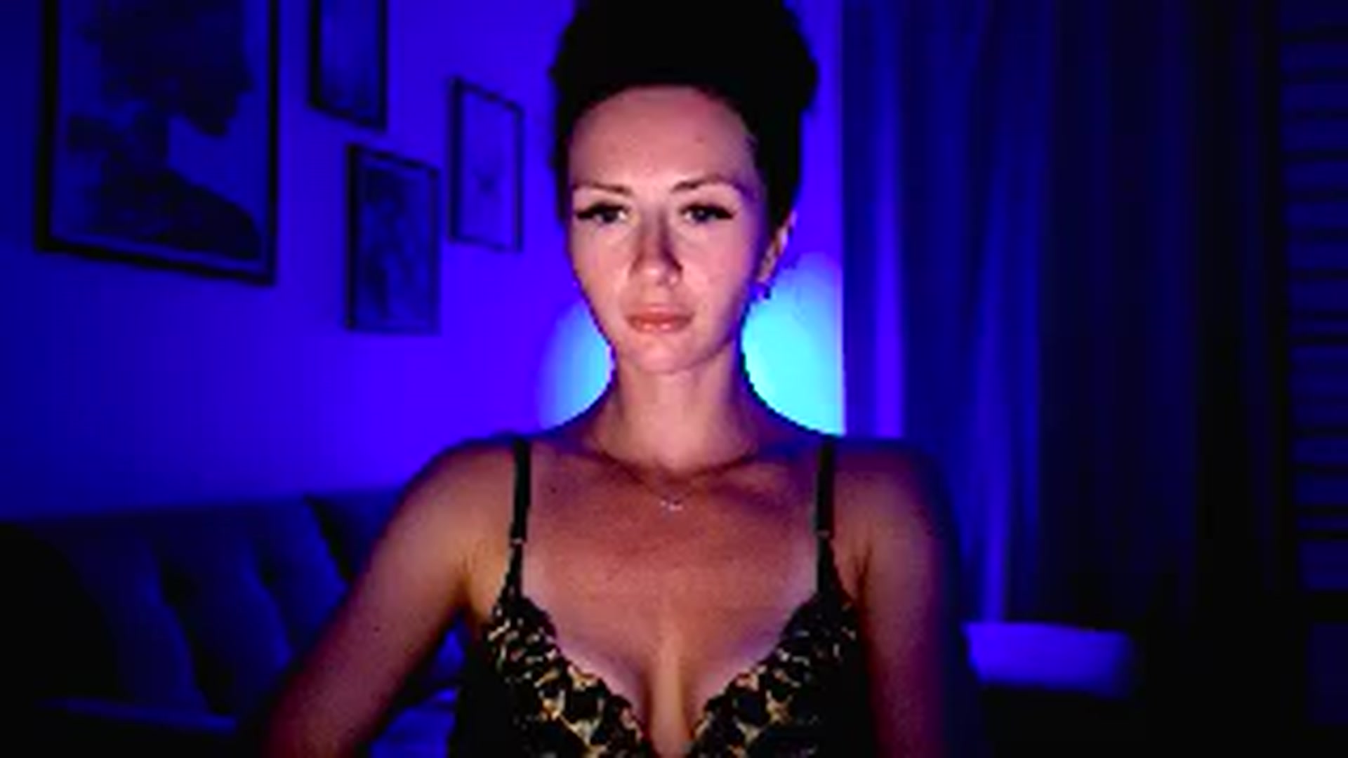 Gallery image thumbnail from Amber_Fry's myfreecams stream on, 07/09/2025, 21:09 image 20 of 20