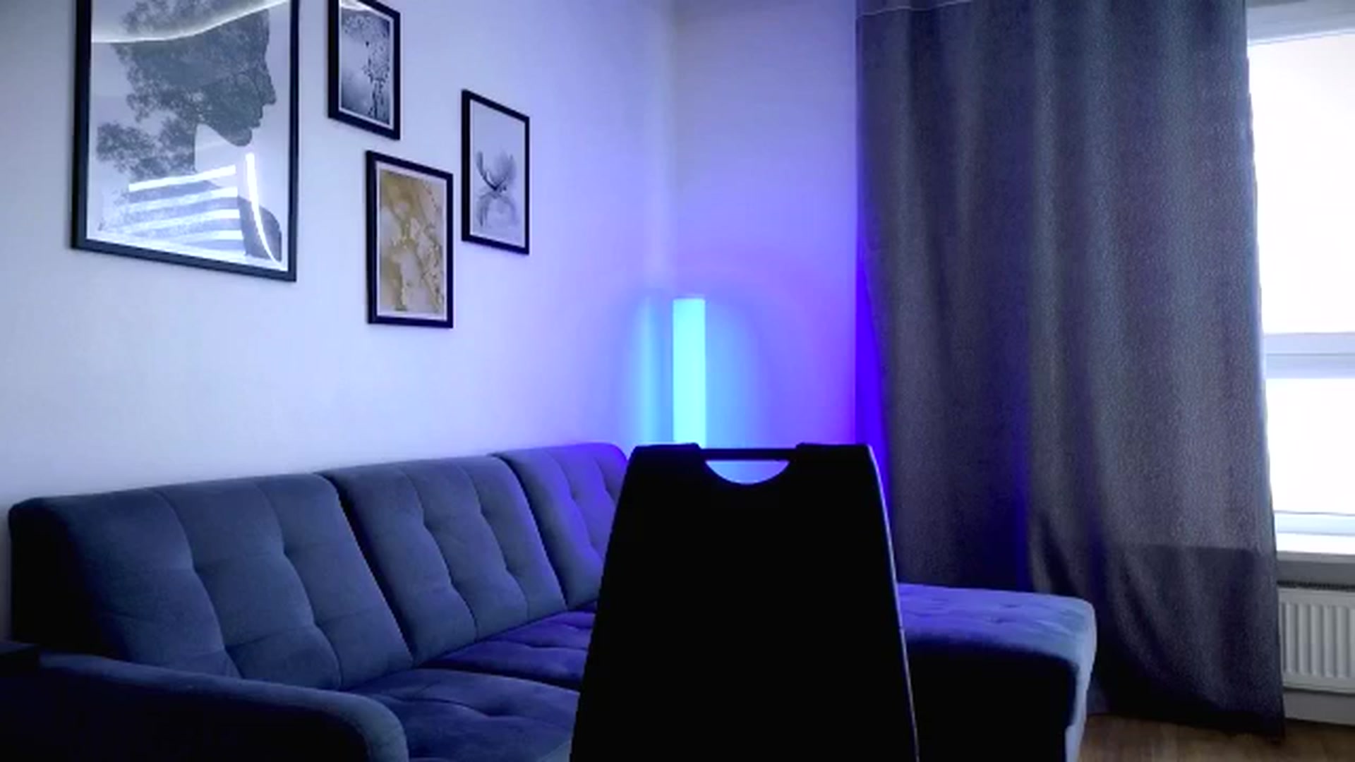 Gallery image thumbnail from Amber_Fry's myfreecams stream on, 07/10/2025, 15:37 image 17 of 20
