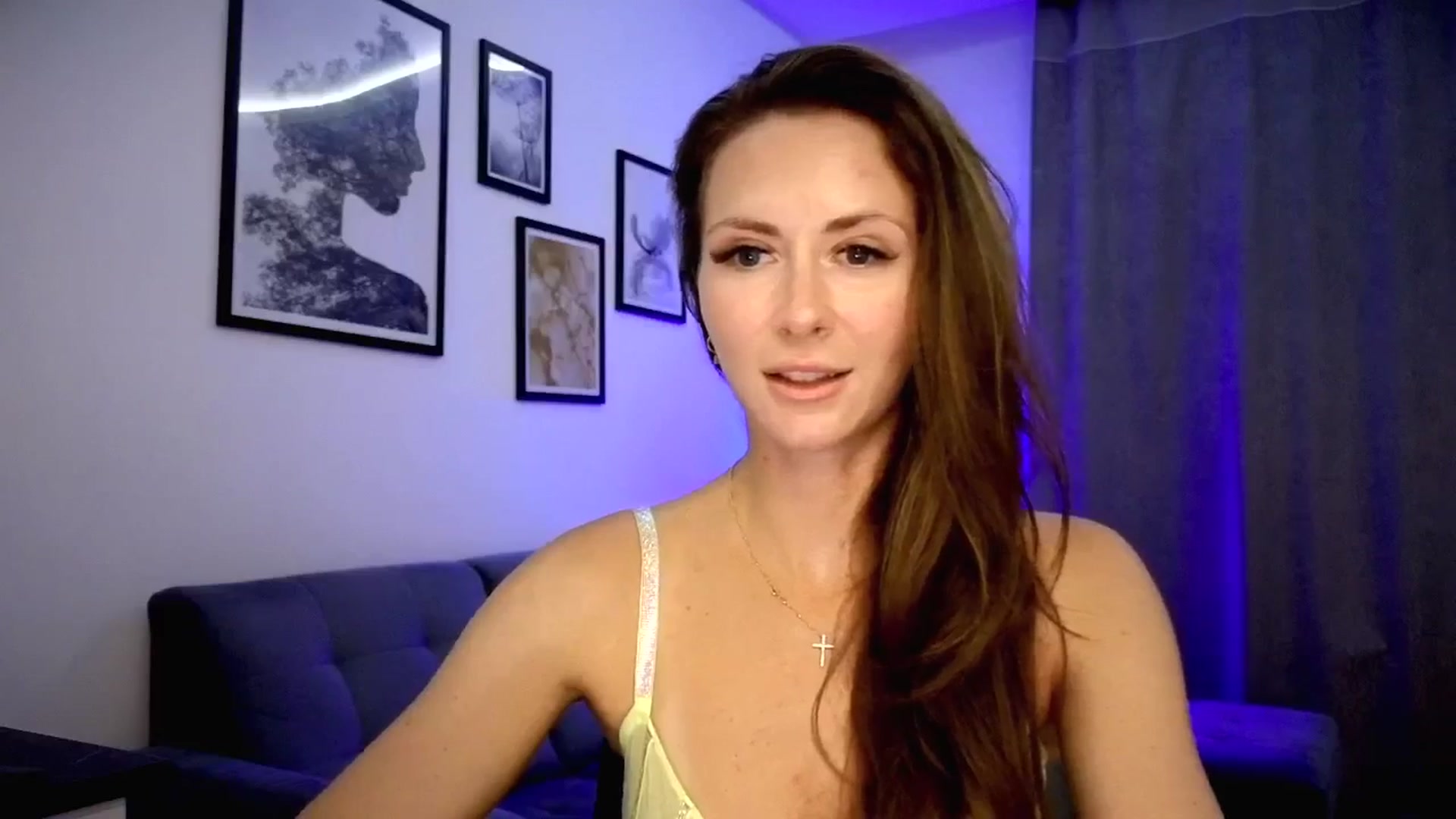 Gallery image thumbnail from Amber_Fry's myfreecams stream on, 07/11/2025, 20:35 image 16 of 20