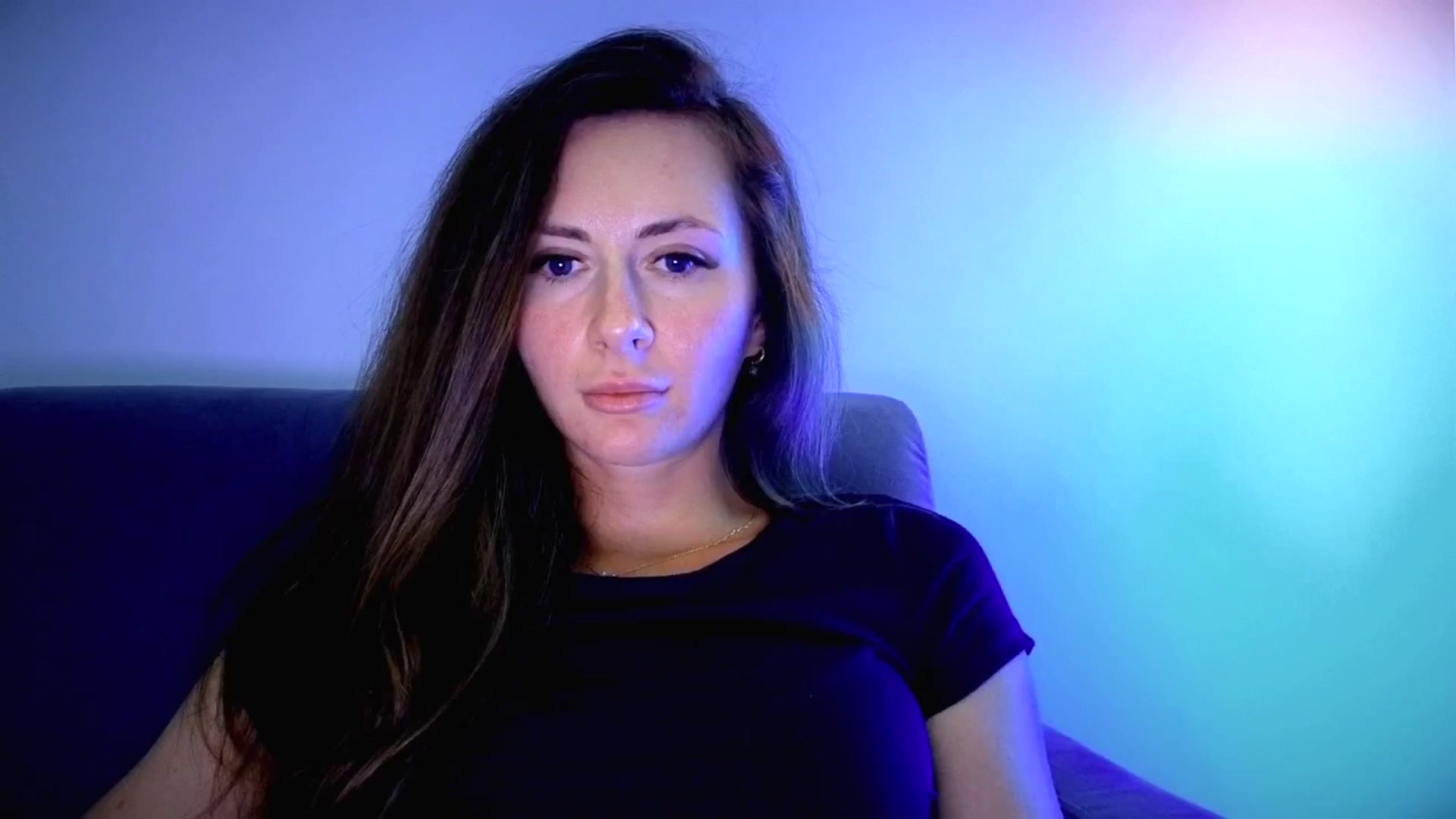 Gallery image thumbnail from Amber_Fry's myfreecams stream on, 07/18/2025, 23:22 image 9 of 20
