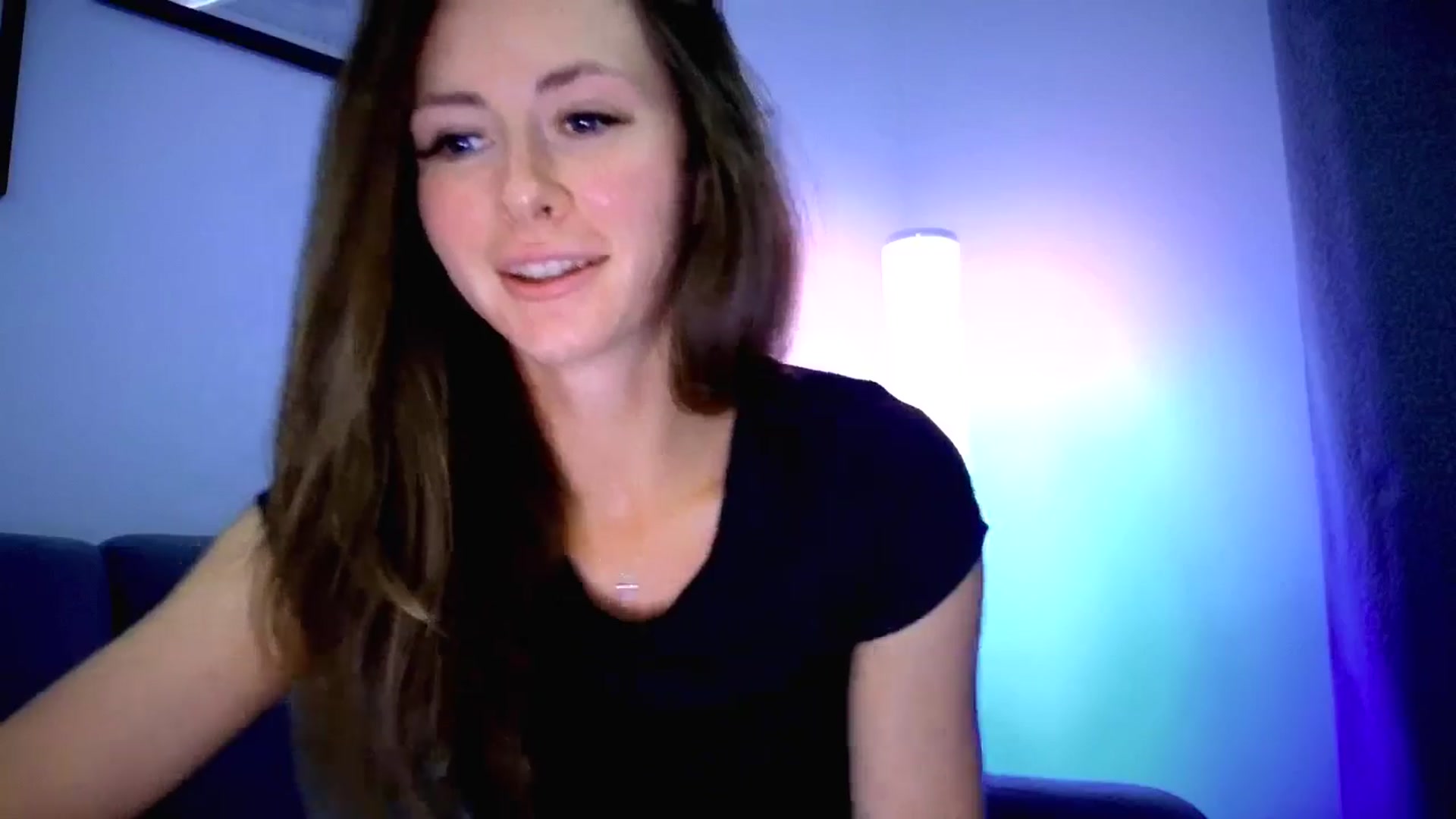 Gallery image thumbnail from Amber_Fry's myfreecams stream on, 07/18/2025, 23:22 image 14 of 20