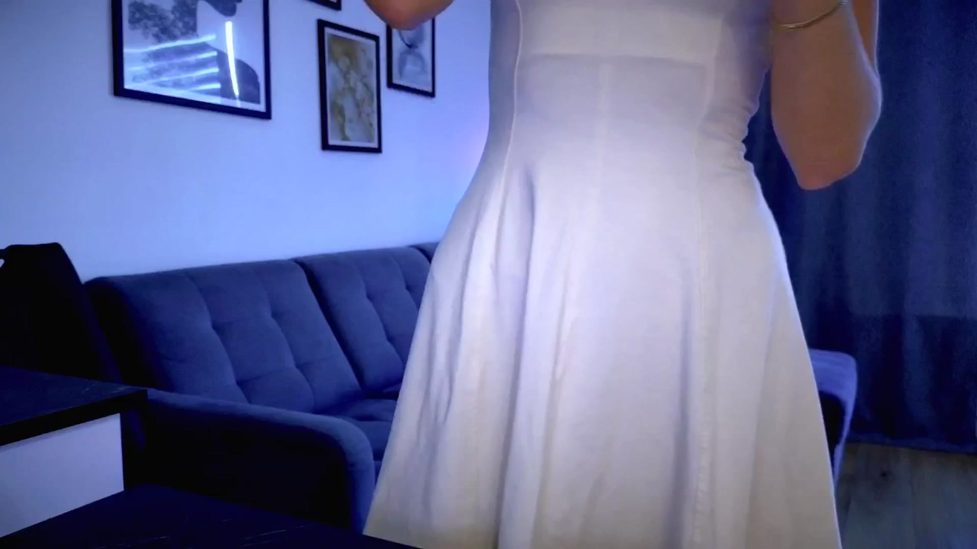 Gallery image thumbnail from Amber_Fry's myfreecams stream on, 07/21/2025, 18:11 image 12 of 20