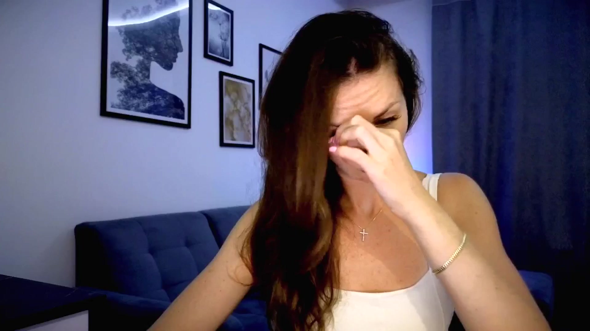 Gallery image thumbnail from Amber_Fry's myfreecams stream on, 07/21/2025, 19:06 image 17 of 20