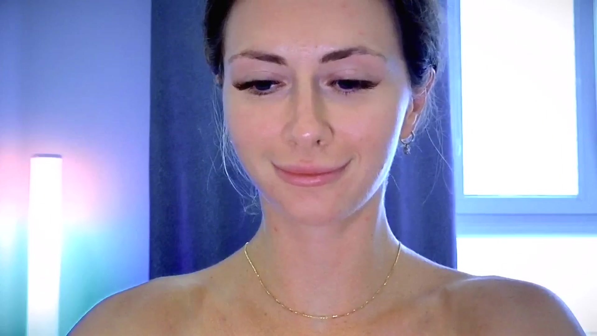 Gallery image thumbnail from Amber_Fry's myfreecams stream on, 07/23/2025, 18:04 image 16 of 20