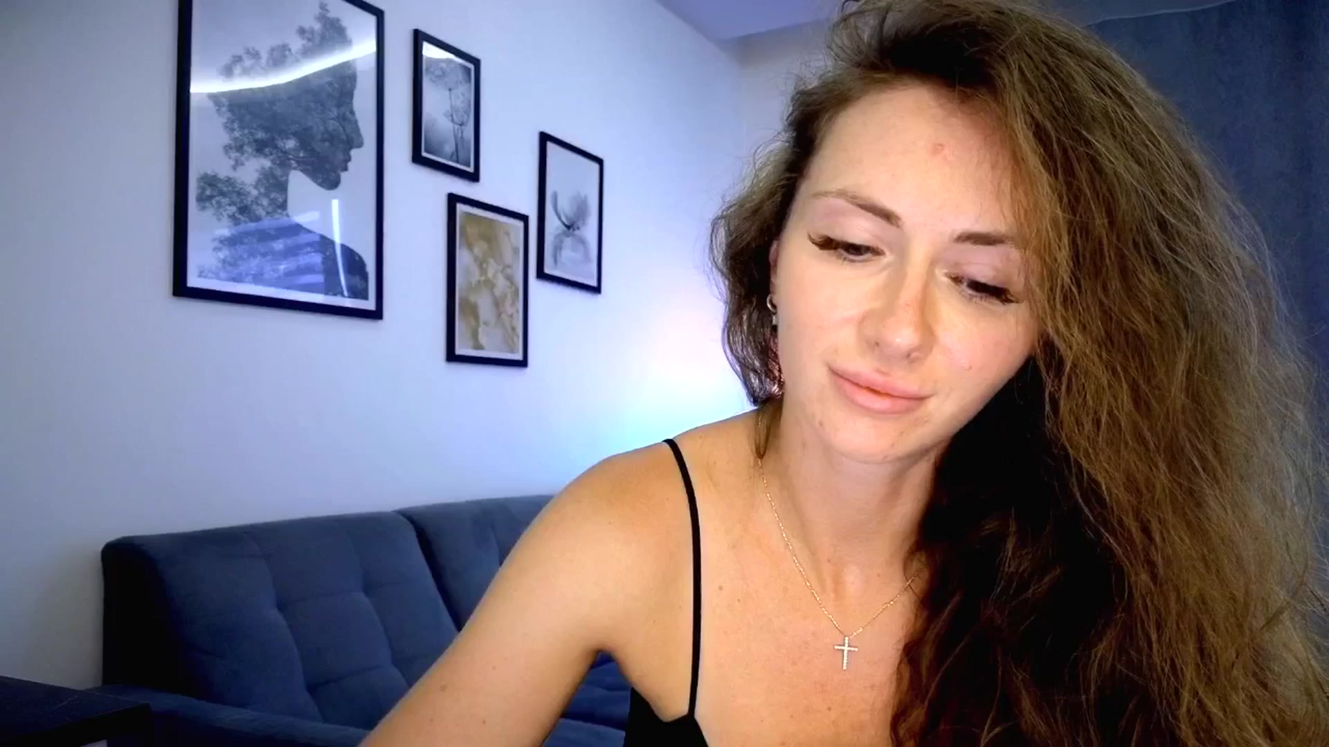 Gallery image thumbnail from Amber_Fry's myfreecams stream on, 07/27/2025, 18:19 image 14 of 20