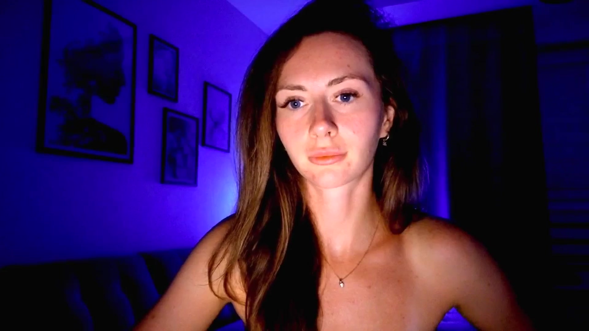 Gallery image thumbnail from Amber_Fry's myfreecams stream on, 07/31/2025, 22:20 image 8 of 20
