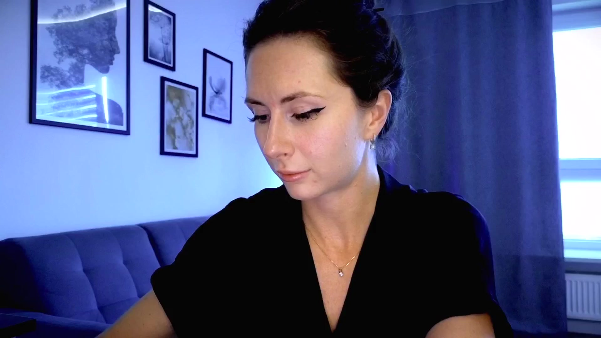 Gallery image thumbnail from Amber_Fry's myfreecams stream on, 08/02/2025, 18:02 image 7 of 20