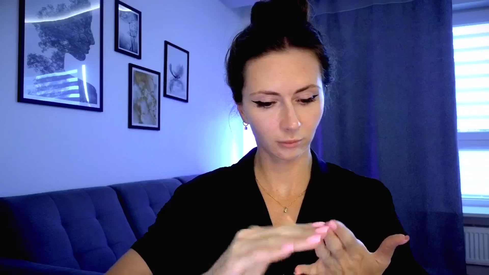 Gallery image thumbnail from Amber_Fry's myfreecams stream on, 08/02/2025, 18:02 image 17 of 20
