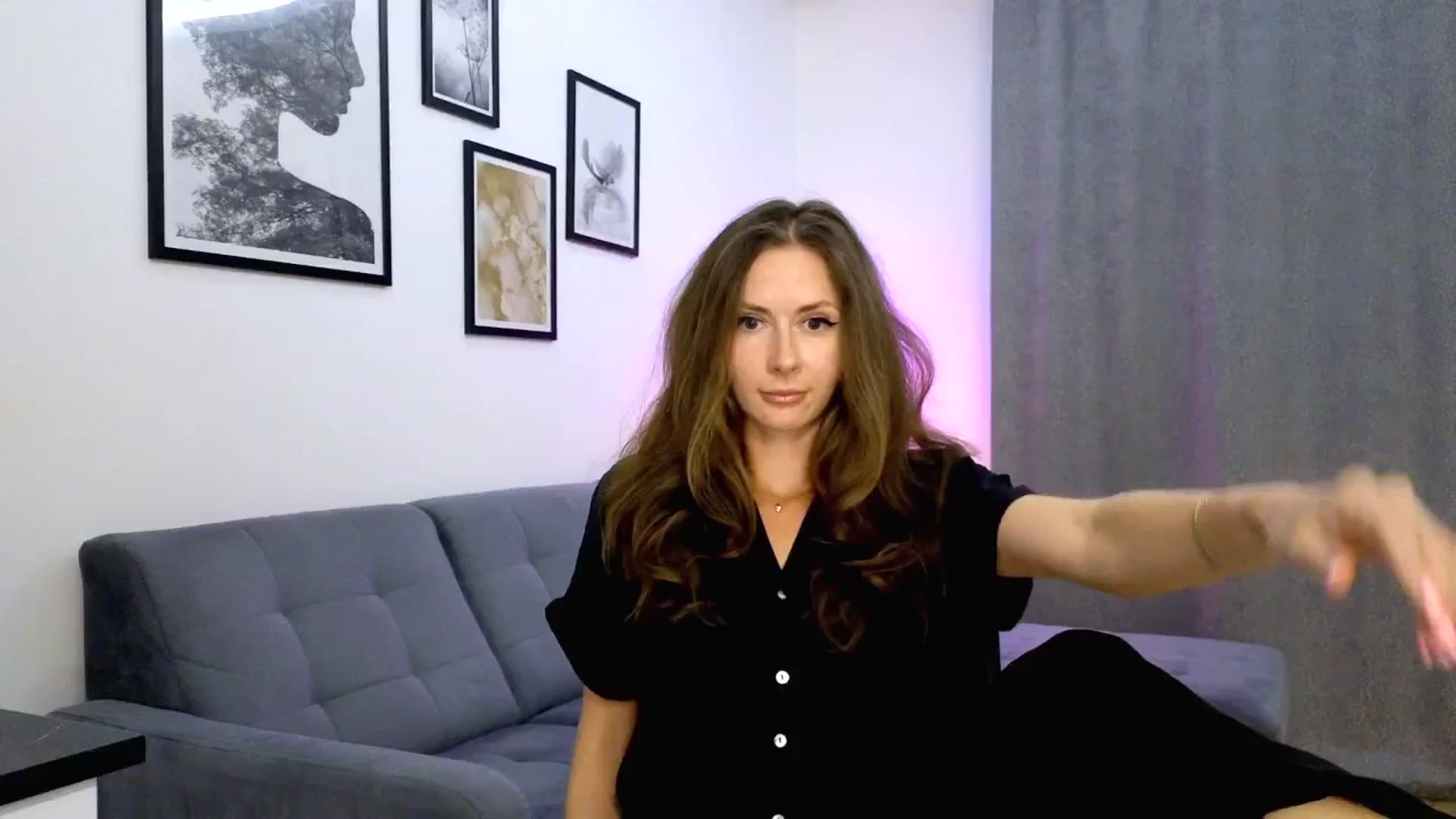 Gallery image thumbnail from Amber_Fry's myfreecams stream on, 08/02/2025, 20:58 image 4 of 20