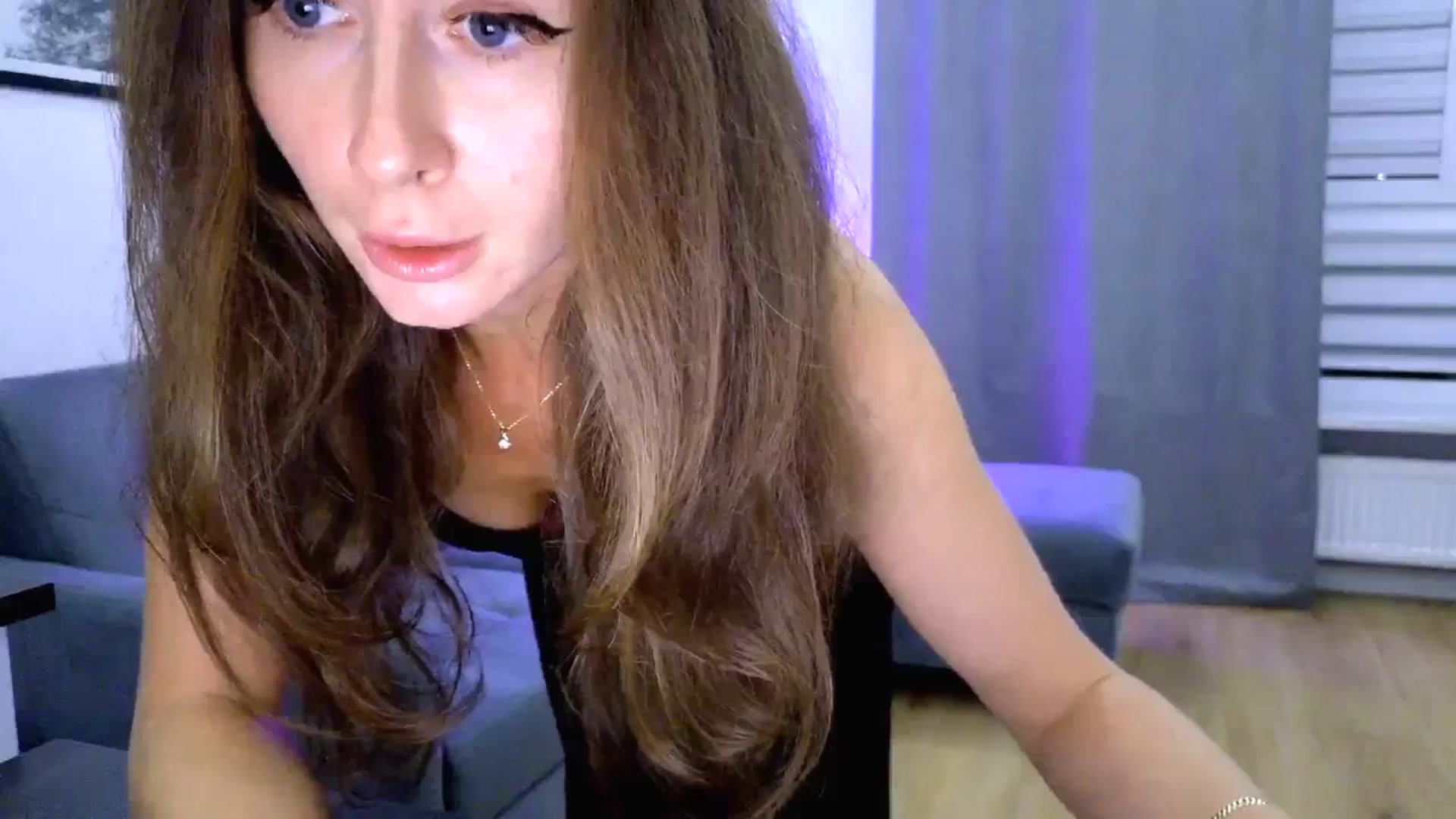 Gallery image thumbnail from Amber_Fry's myfreecams stream on, 08/02/2025, 21:31 image 9 of 20