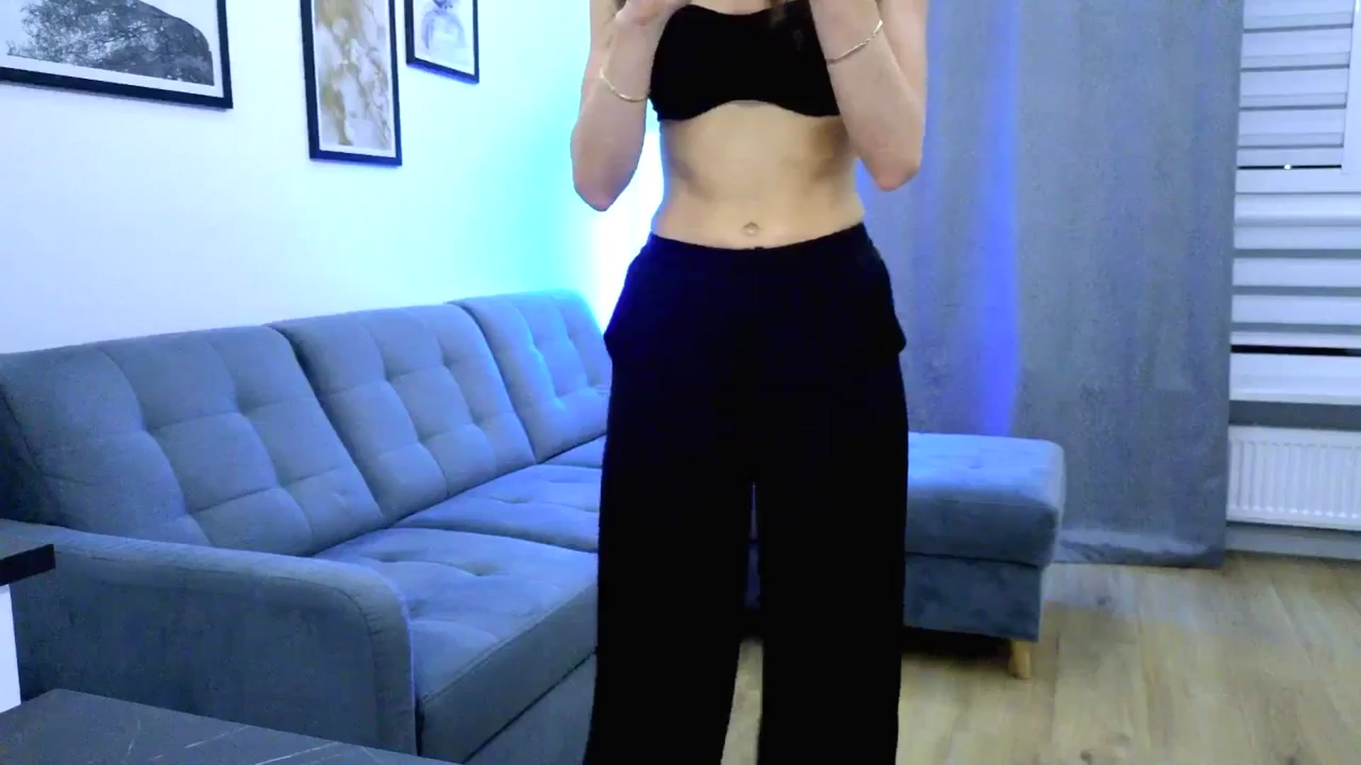 Gallery image thumbnail from Amber_Fry's myfreecams stream on, 08/02/2025, 21:31 image 8 of 20