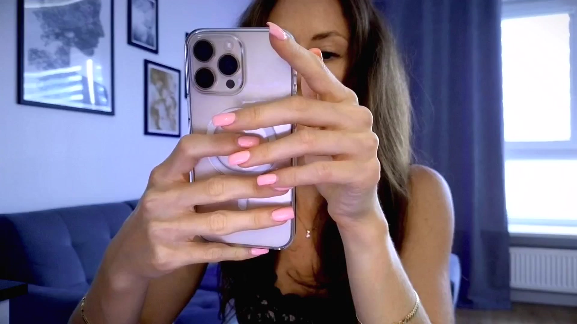 Gallery image thumbnail from Amber_Fry's myfreecams stream on, 08/04/2025, 16:36 image 2 of 20