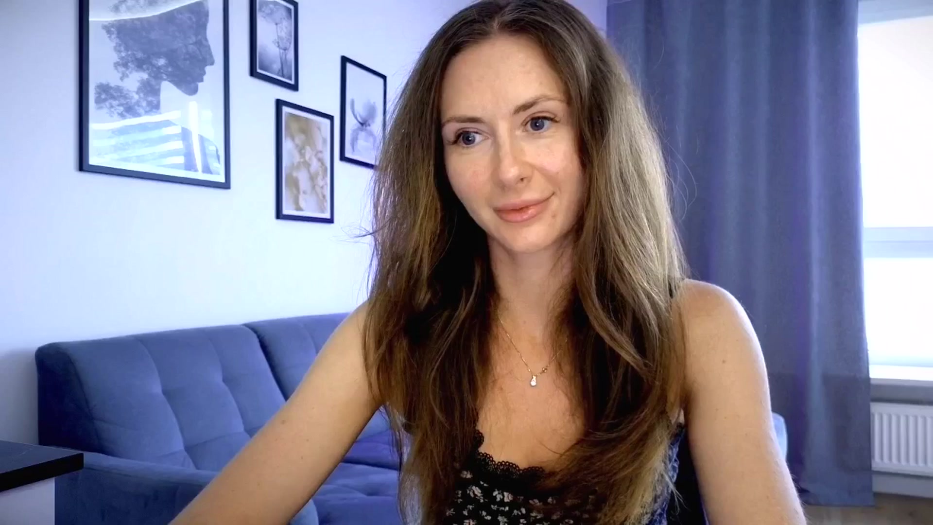Gallery image thumbnail from Amber_Fry's myfreecams stream on, 08/04/2025, 16:36 image 7 of 20