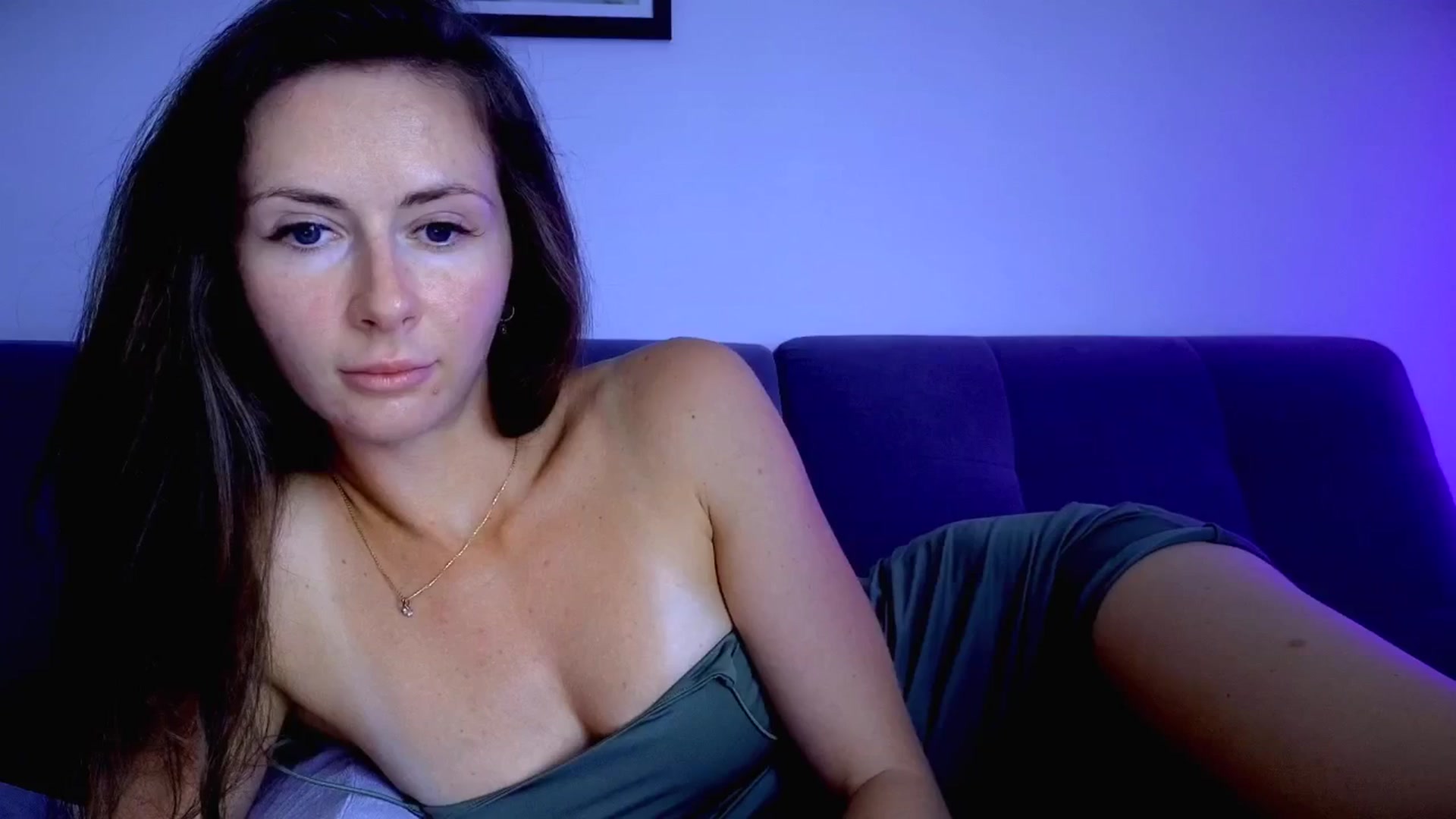 Gallery image thumbnail from Amber_Fry's myfreecams stream on, 08/05/2025, 14:40 image 2 of 20
