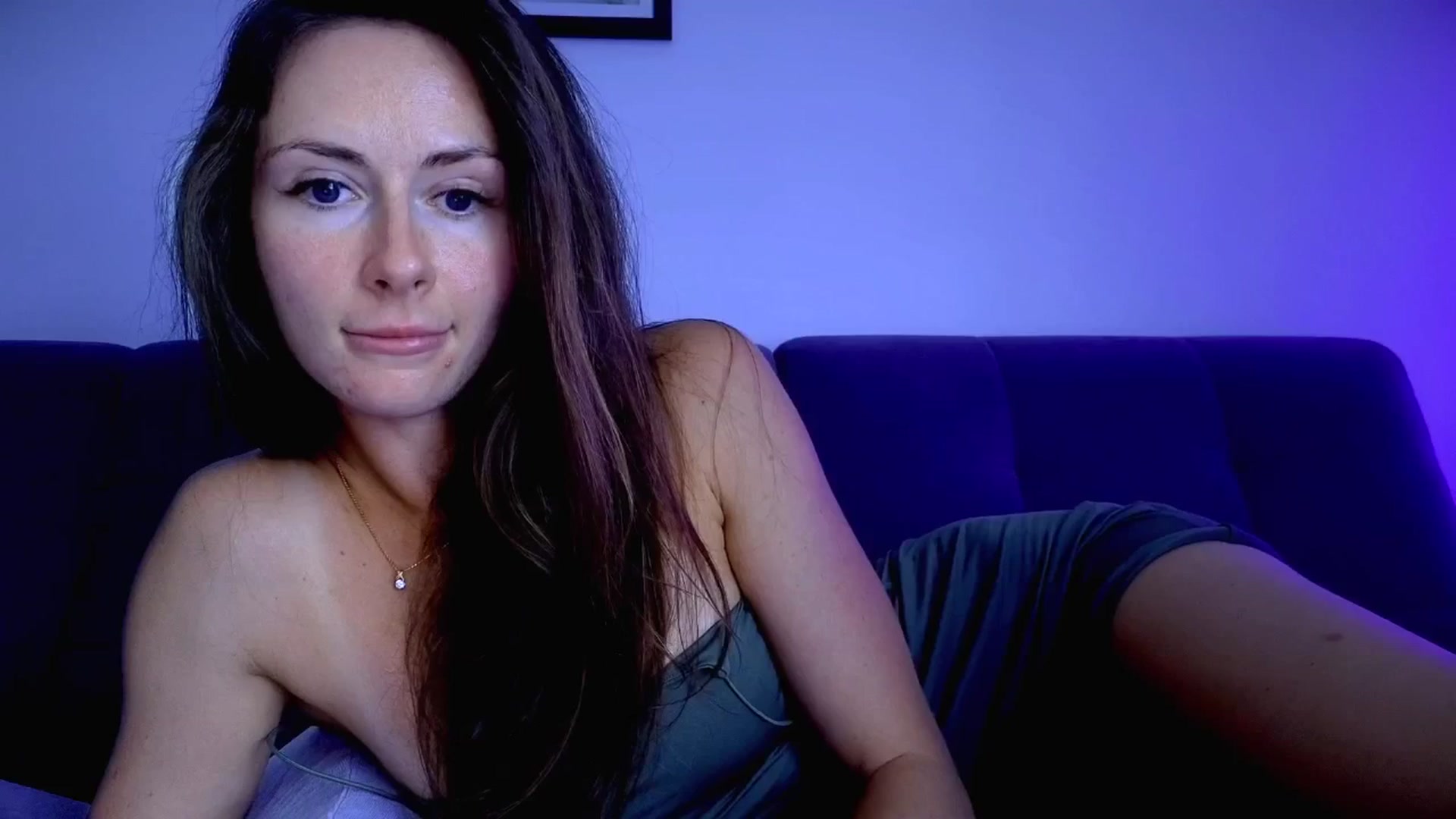 Gallery image thumbnail from Amber_Fry's myfreecams stream on, 08/05/2025, 14:40 image 1 of 20