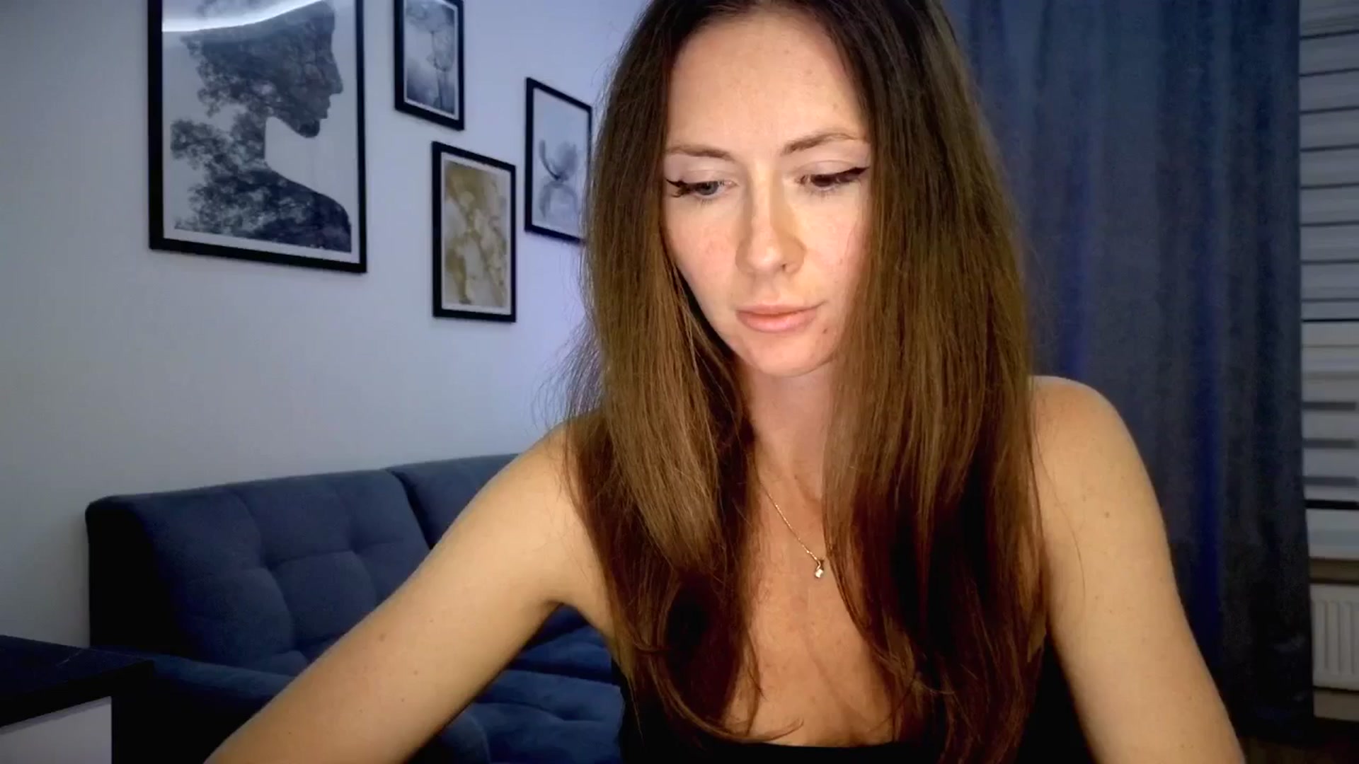 Gallery image thumbnail from Amber_Fry's myfreecams stream on, 08/06/2025, 20:11 image 1 of 20