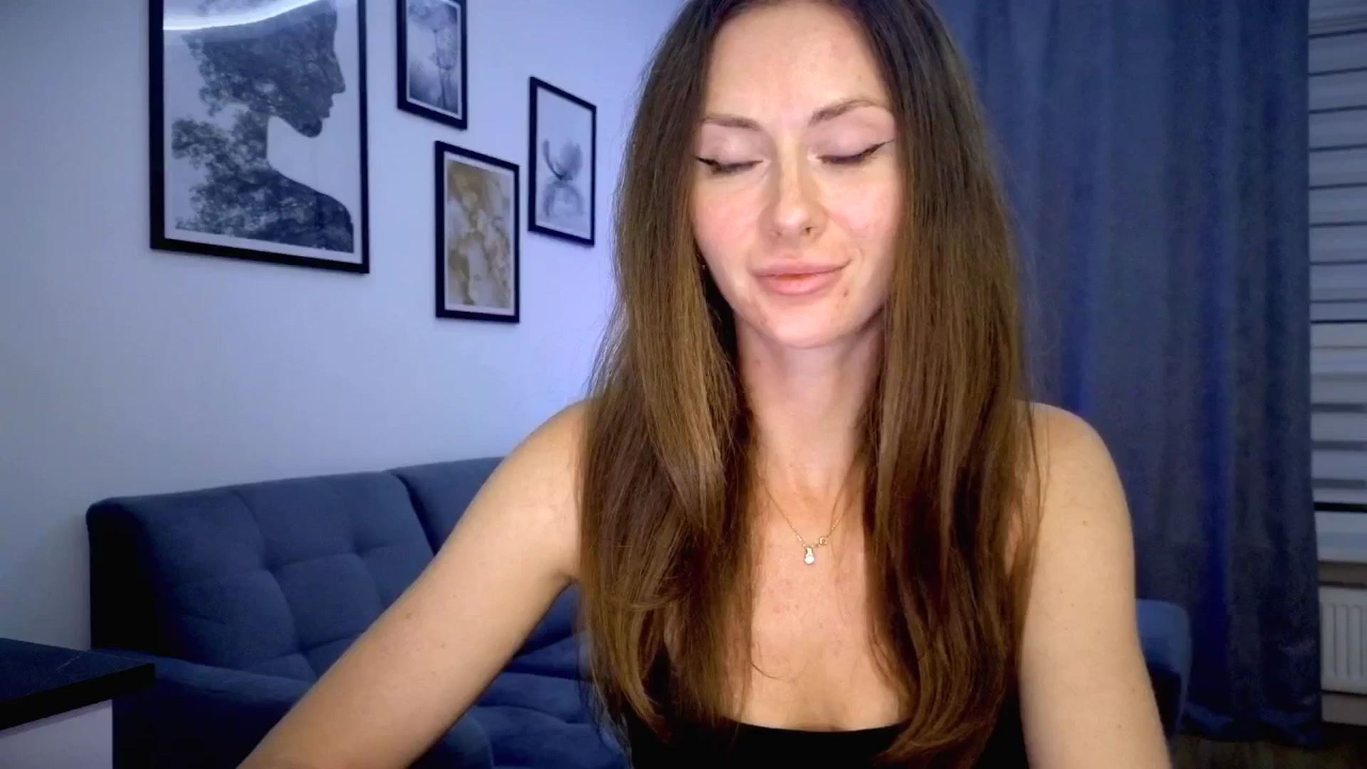 Gallery image thumbnail from Amber_Fry's myfreecams stream on, 08/06/2025, 20:11 image 12 of 20