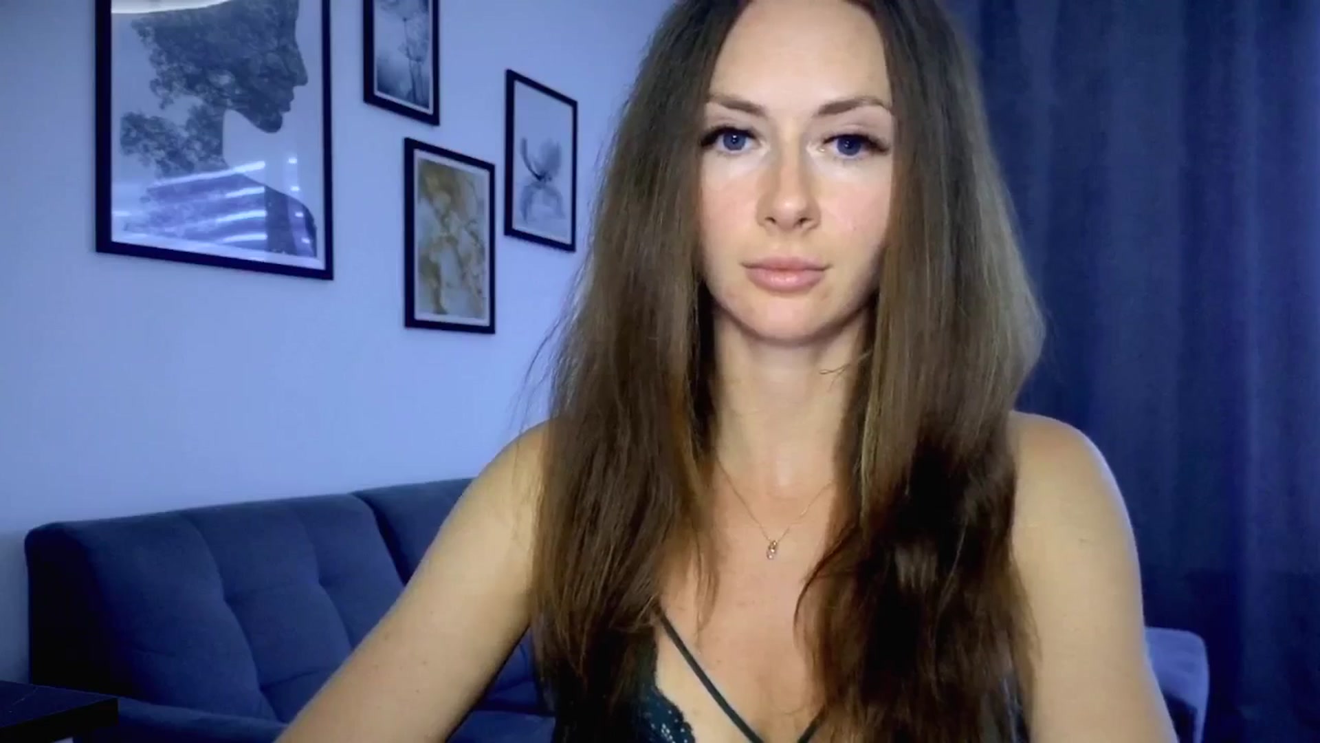 Gallery image thumbnail from Amber_Fry's myfreecams stream on, 08/07/2025, 17:32 image 18 of 20