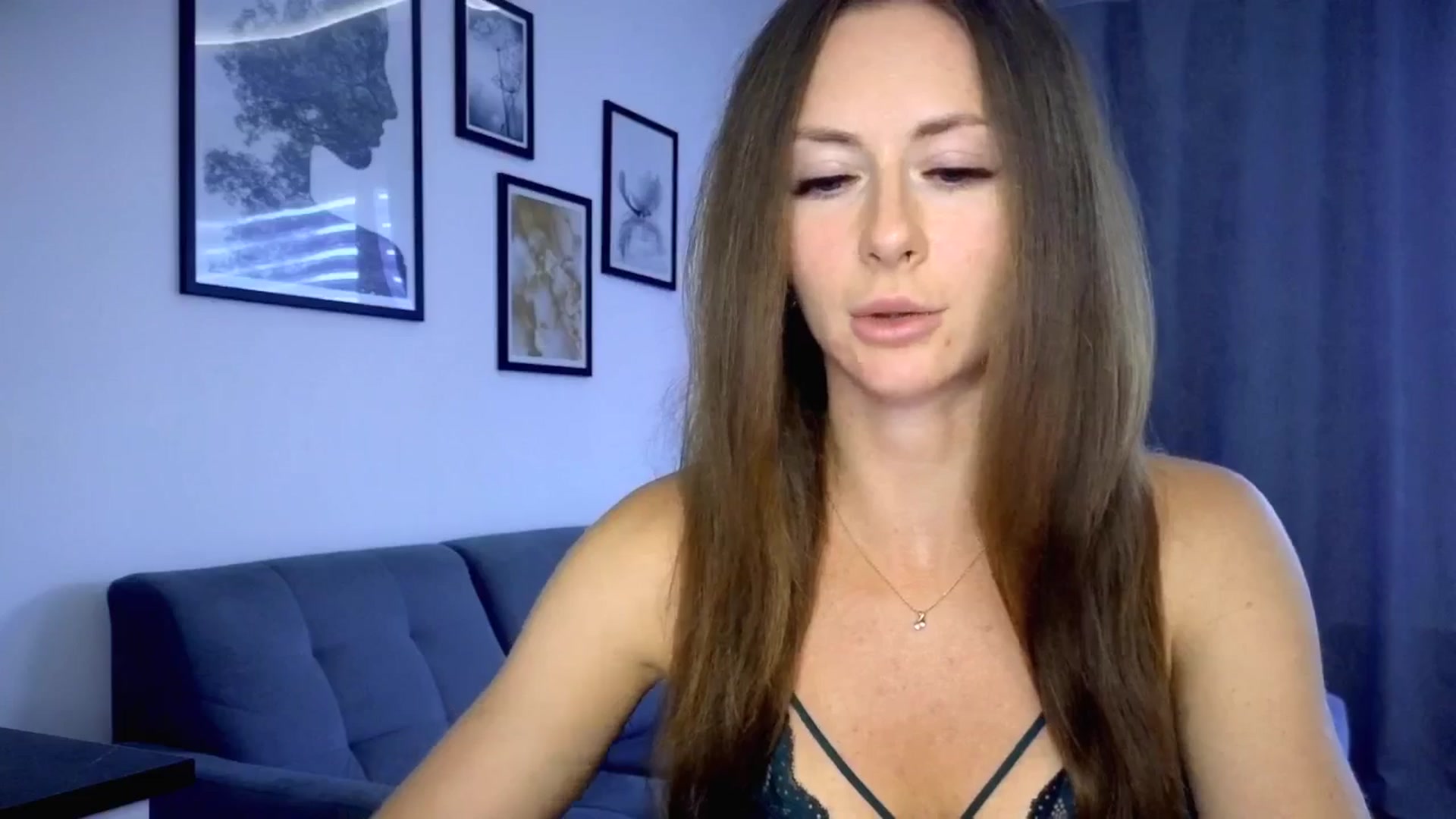 Gallery image thumbnail from Amber_Fry's myfreecams stream on, 08/07/2025, 17:32 image 4 of 20