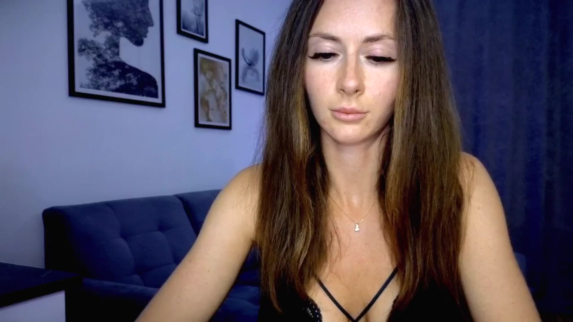 Gallery image thumbnail from Amber_Fry's myfreecams stream on, 08/07/2025, 19:46 image 14 of 20