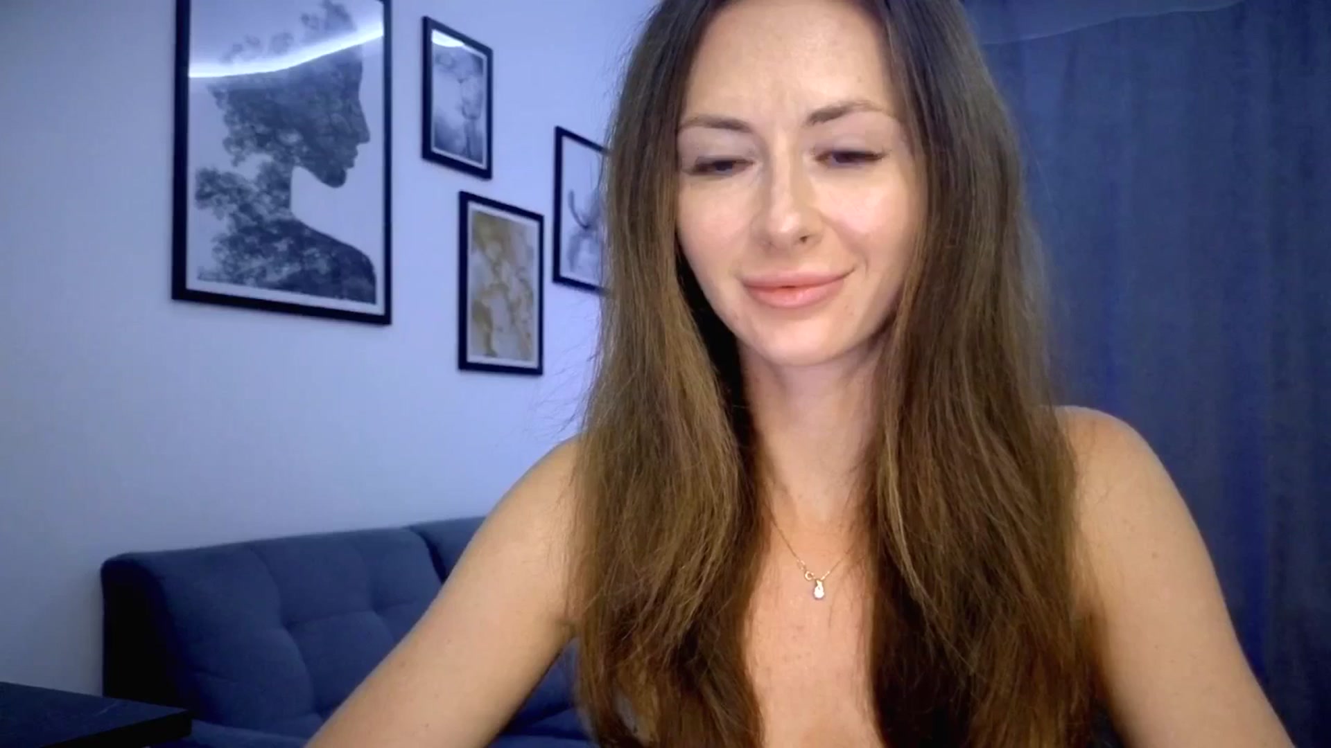 Gallery image thumbnail from Amber_Fry's myfreecams stream on, 08/08/2025, 18:55 image 11 of 20