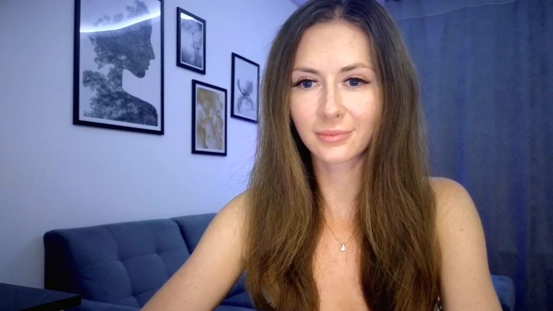 Gallery image thumbnail from Amber_Fry's myfreecams stream on, 08/08/2025, 18:55 image 14 of 20