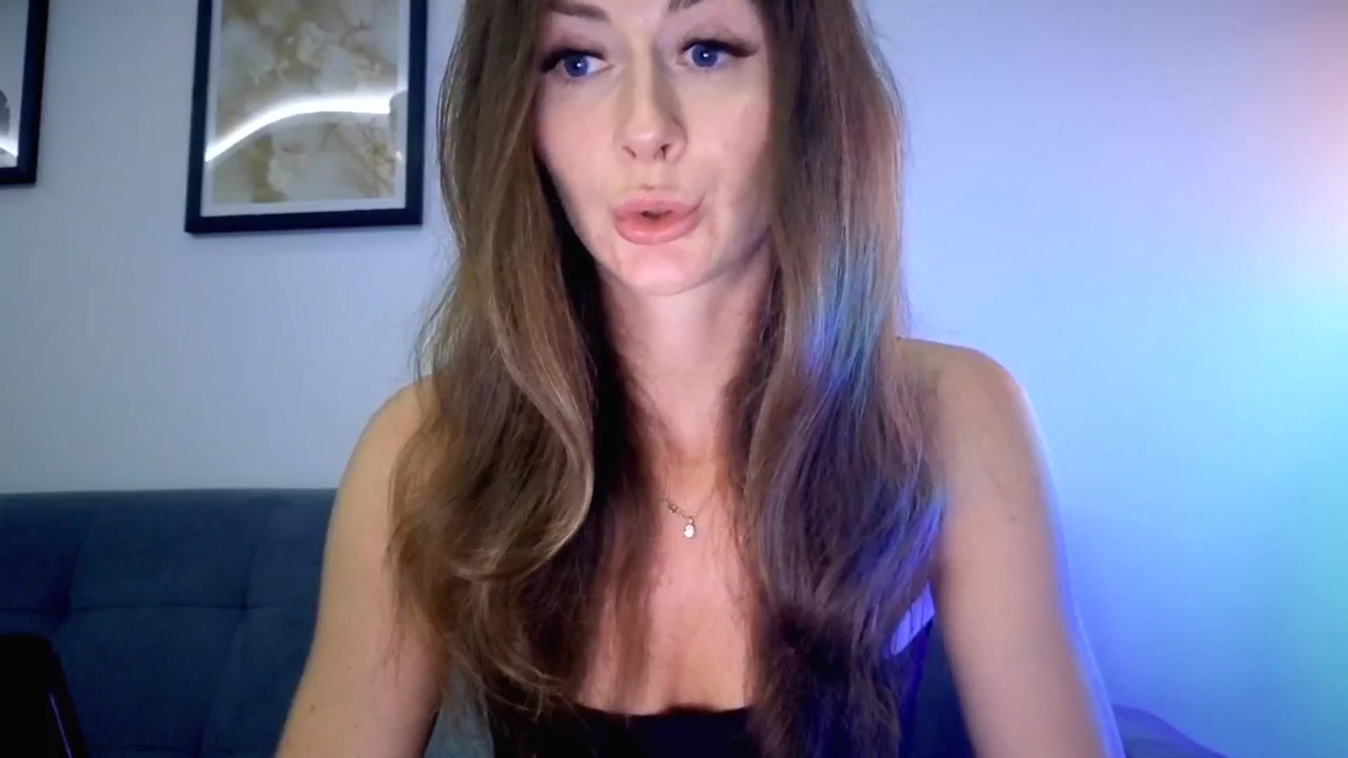Gallery image thumbnail from Amber_Fry's myfreecams stream on, 08/10/2025, 19:12 image 4 of 20
