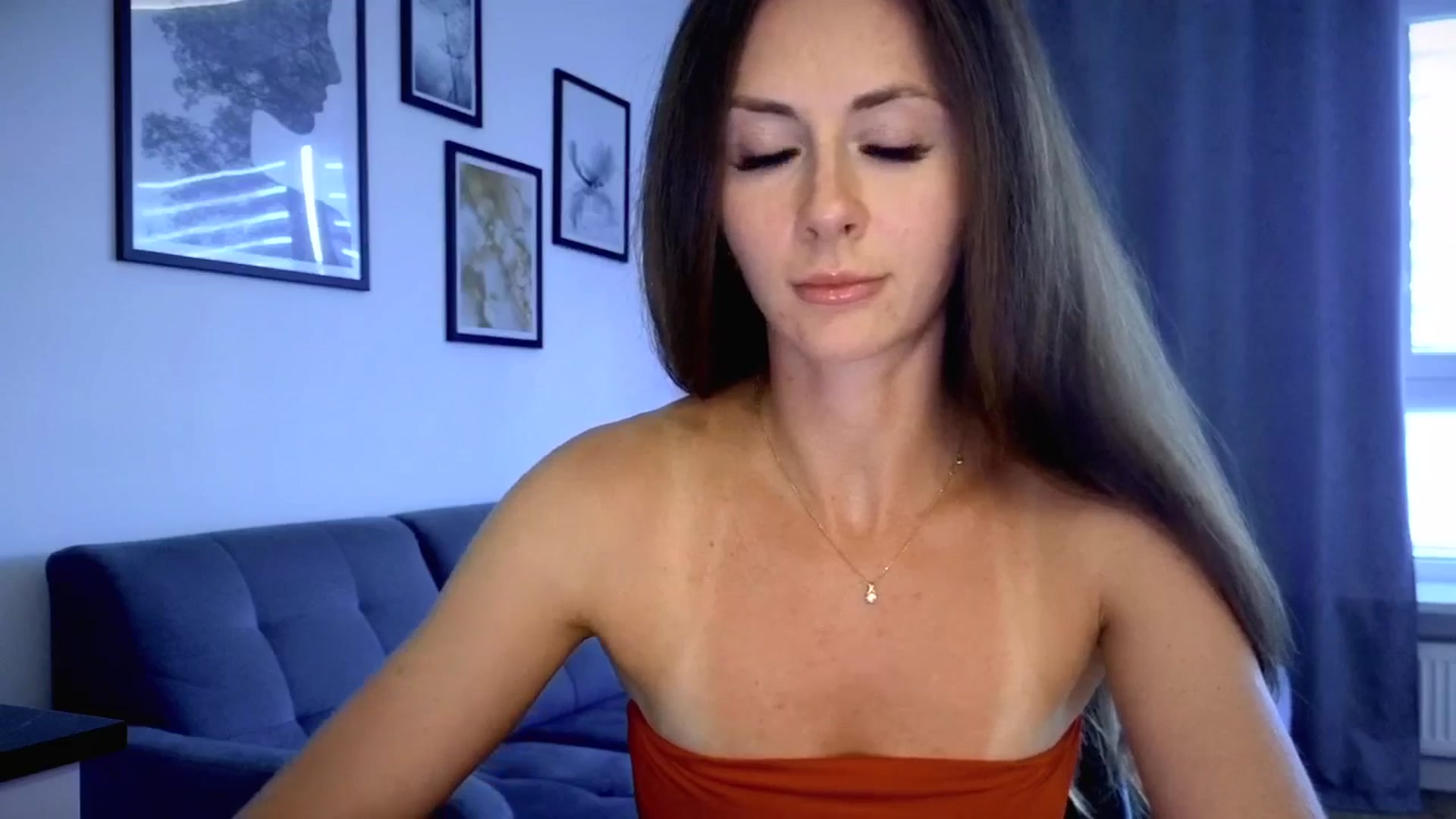 Gallery image thumbnail from Amber_Fry's myfreecams stream on, 08/11/2025, 17:36 image 11 of 20