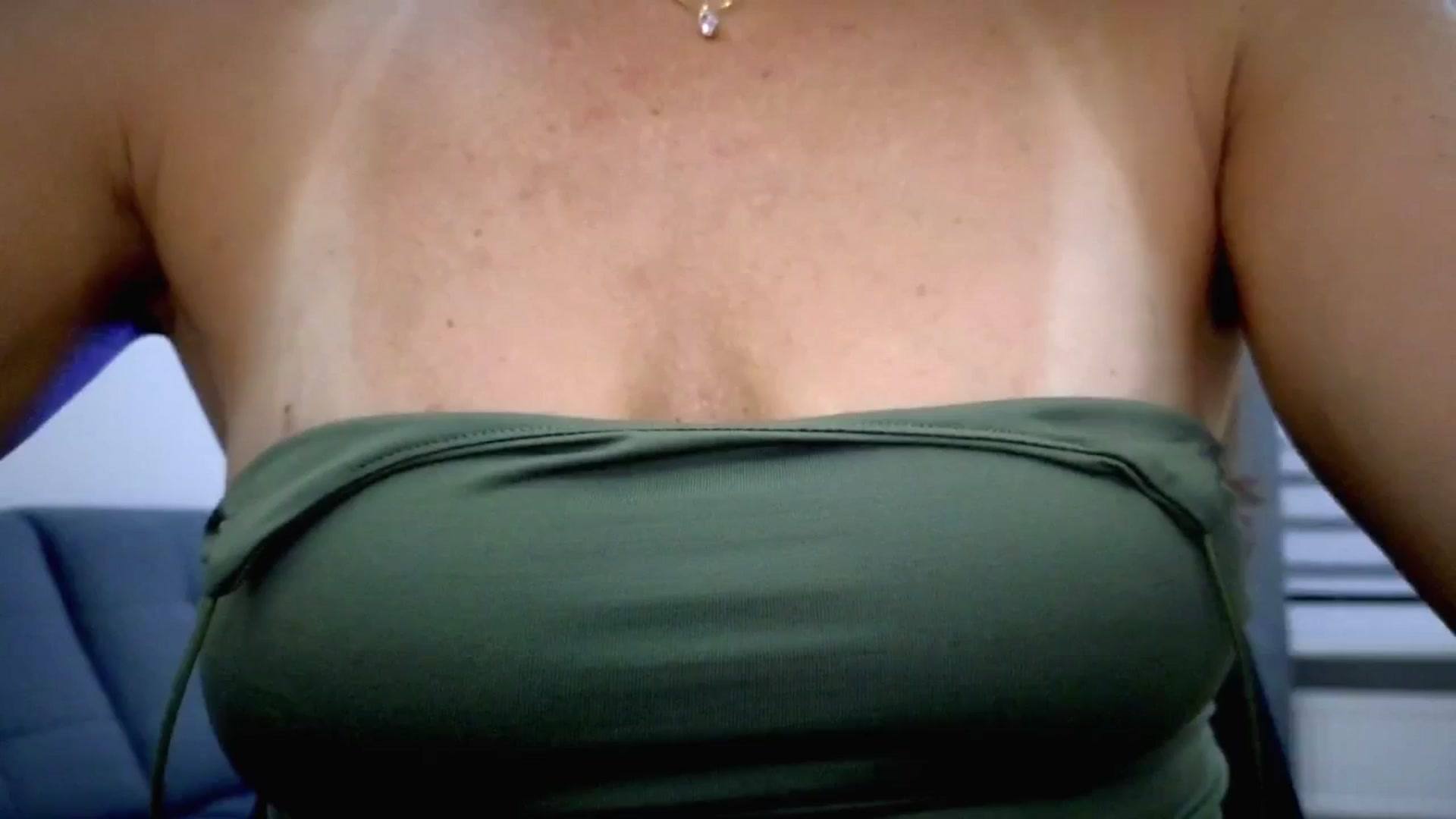 Gallery image thumbnail from Amber_Fry's myfreecams stream on, 08/13/2025, 19:58 image 4 of 20