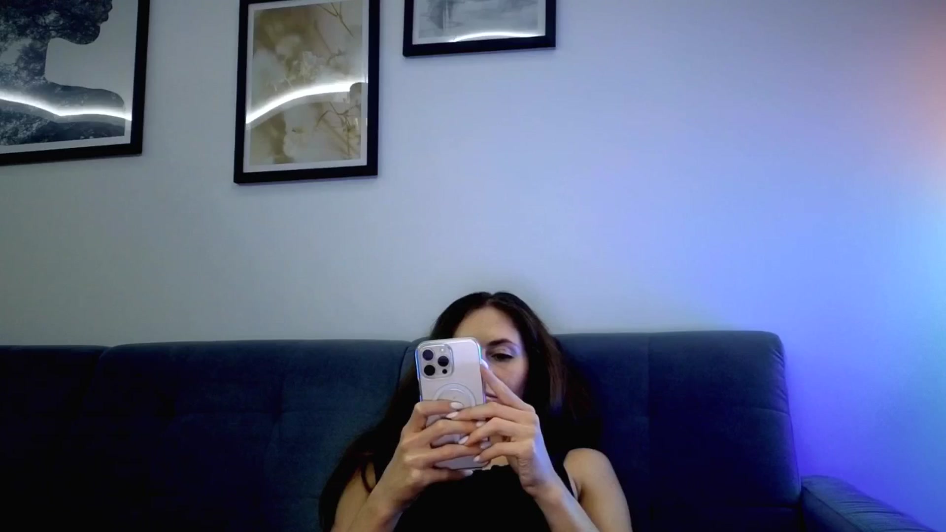 Gallery image thumbnail from Amber_Fry's myfreecams stream on, 08/27/2025, 20:29 image 12 of 20