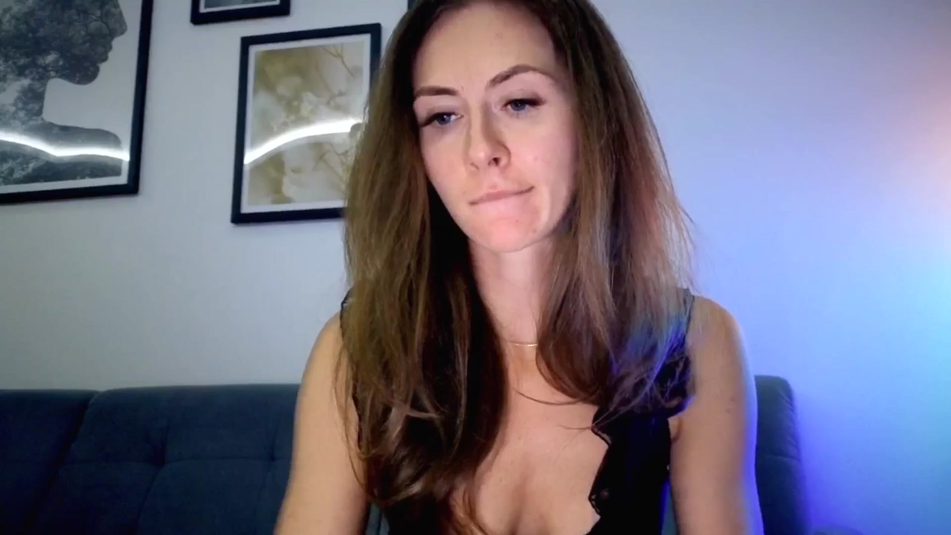 Gallery image thumbnail from Amber_Fry's myfreecams stream on, 08/27/2025, 20:29 image 9 of 20