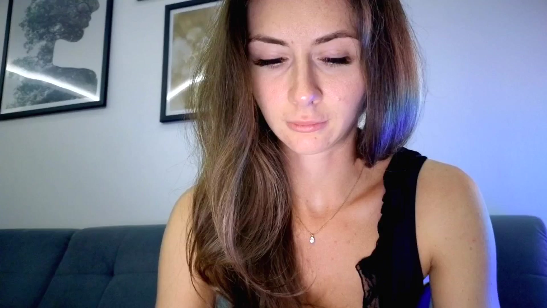Gallery image thumbnail from Amber_Fry's myfreecams stream on, 08/27/2025, 22:09 image 1 of 20