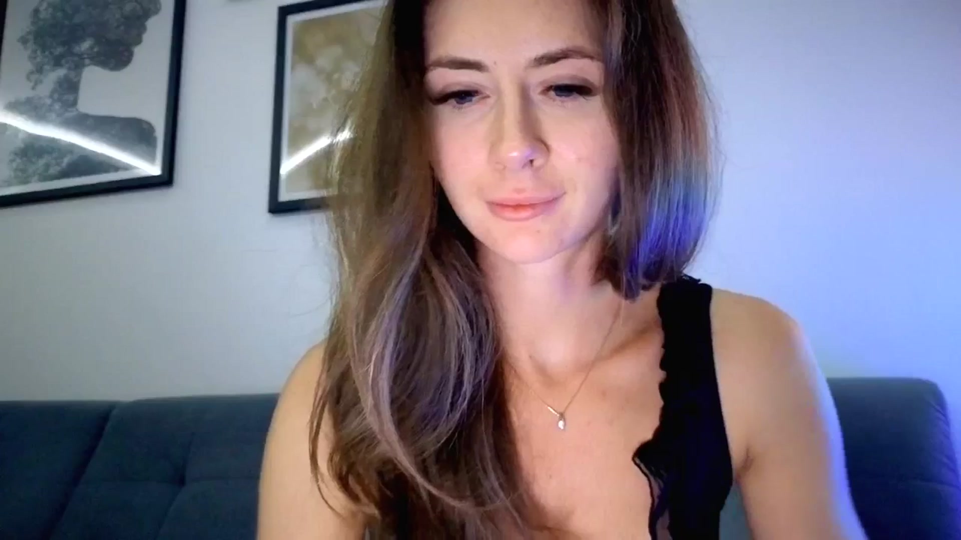 Gallery image thumbnail from Amber_Fry's myfreecams stream on, 08/27/2025, 22:09 image 12 of 20