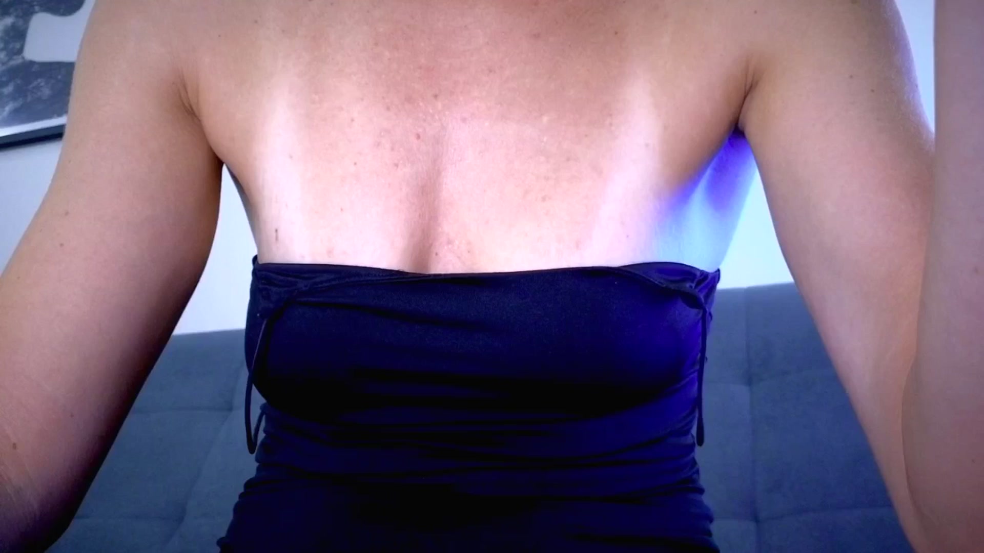 Gallery image thumbnail from Amber_Fry's myfreecams stream on, 08/28/2025, 21:00 image 3 of 20