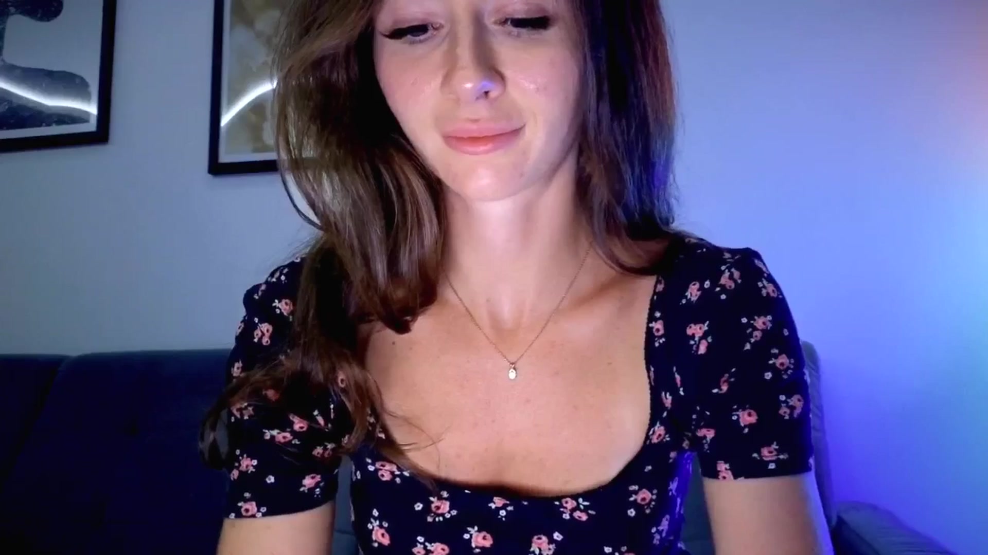 Gallery image thumbnail from Amber_Fry's myfreecams stream on, 08/30/2025, 21:07 image 15 of 20