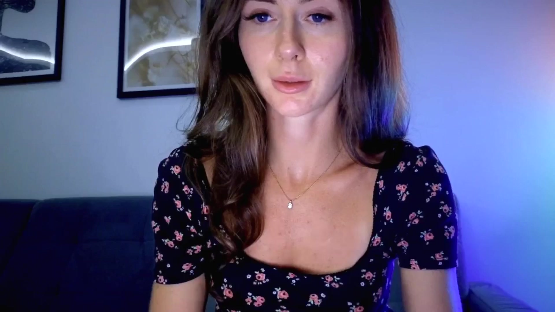 Gallery image thumbnail from Amber_Fry's myfreecams stream on, 08/30/2025, 21:07 image 18 of 20