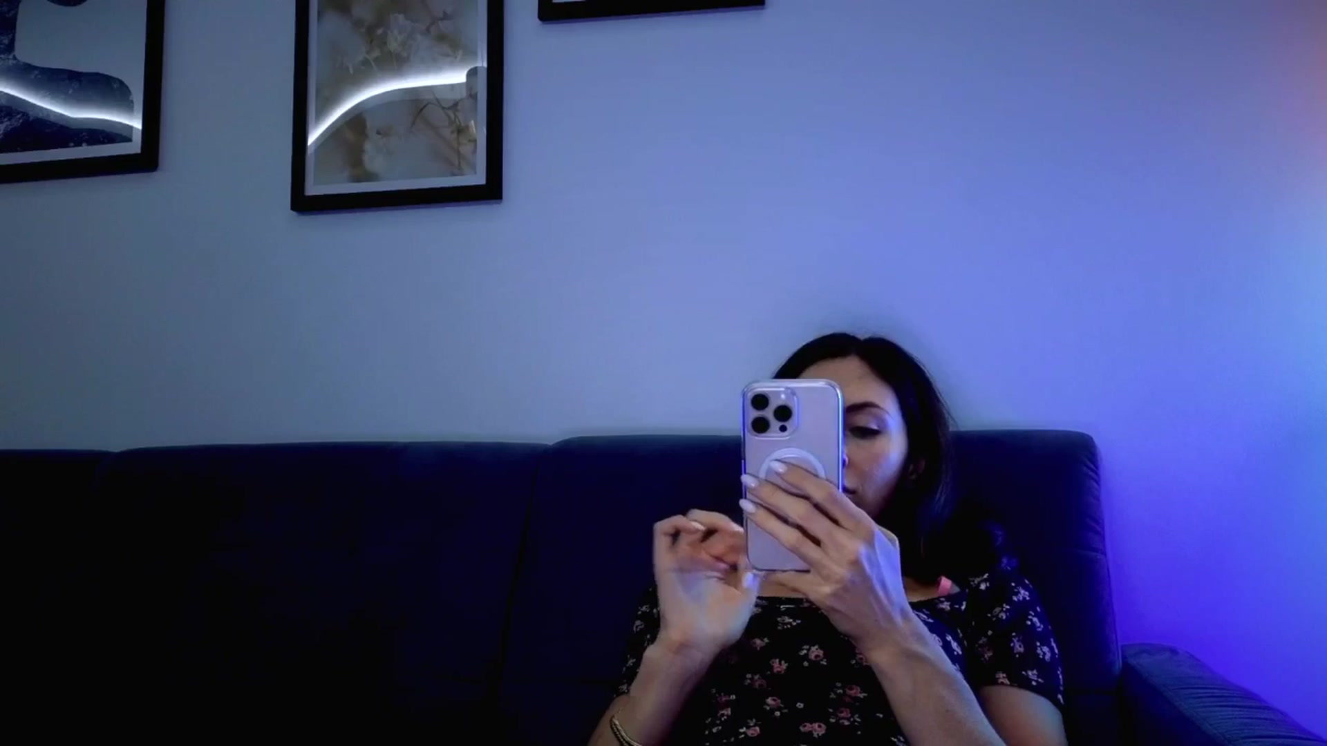 Gallery image thumbnail from Amber_Fry's myfreecams stream on, 08/30/2025, 21:07 image 12 of 20