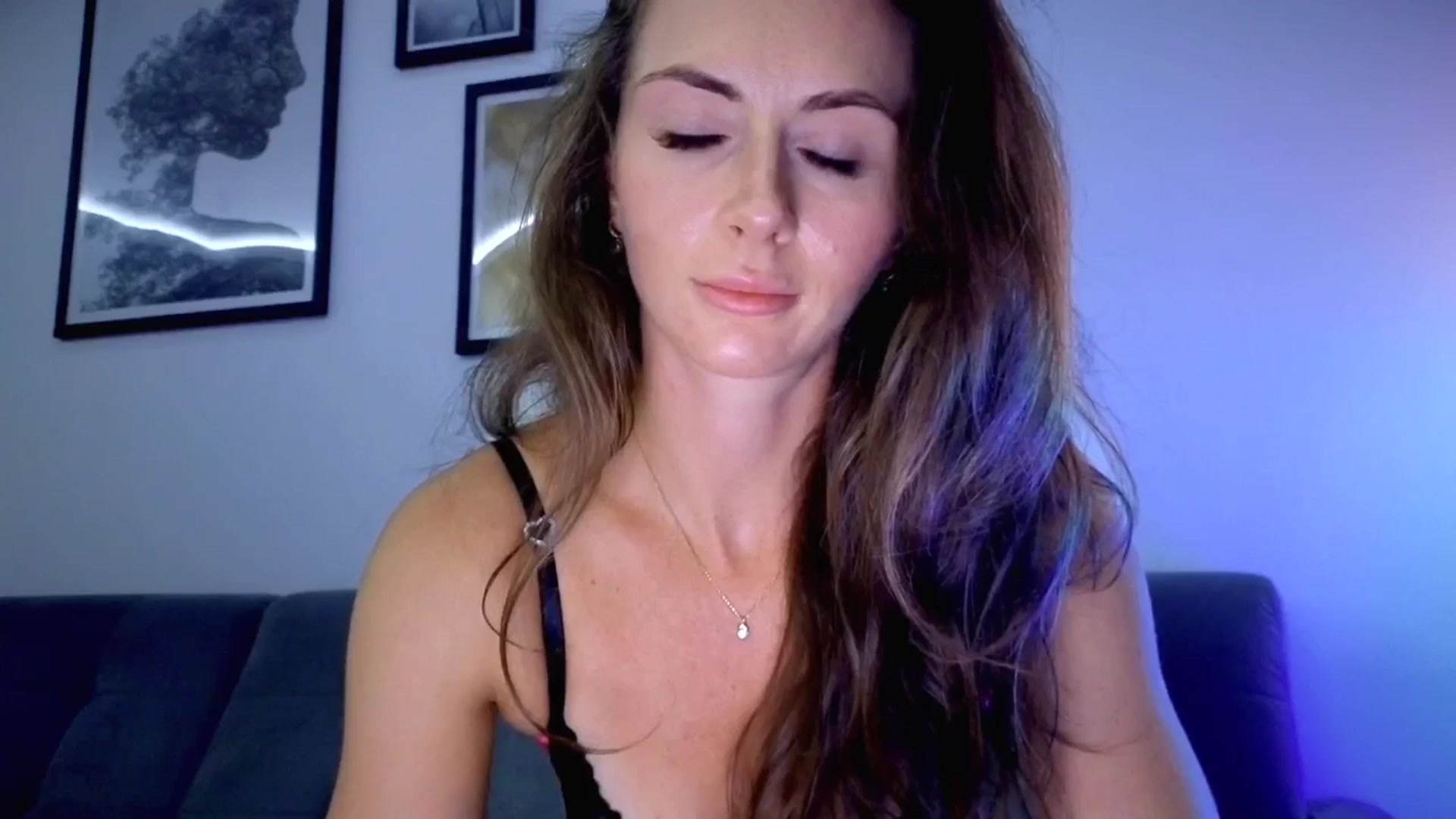 Gallery image thumbnail from Amber_Fry's myfreecams stream on, 09/03/2025, 18:30 image 11 of 20