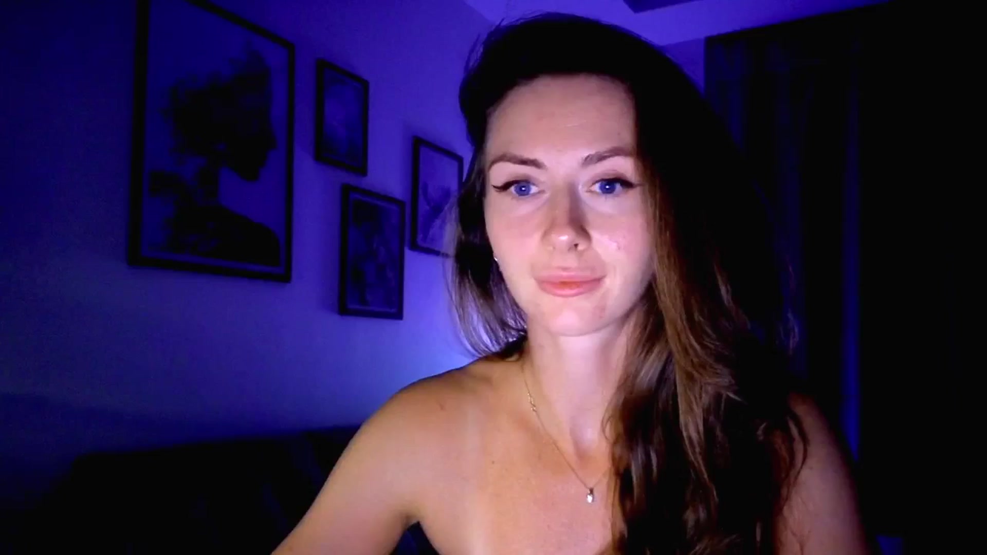 Gallery image thumbnail from Amber_Fry's myfreecams stream on, 09/07/2025, 21:10 image 20 of 20