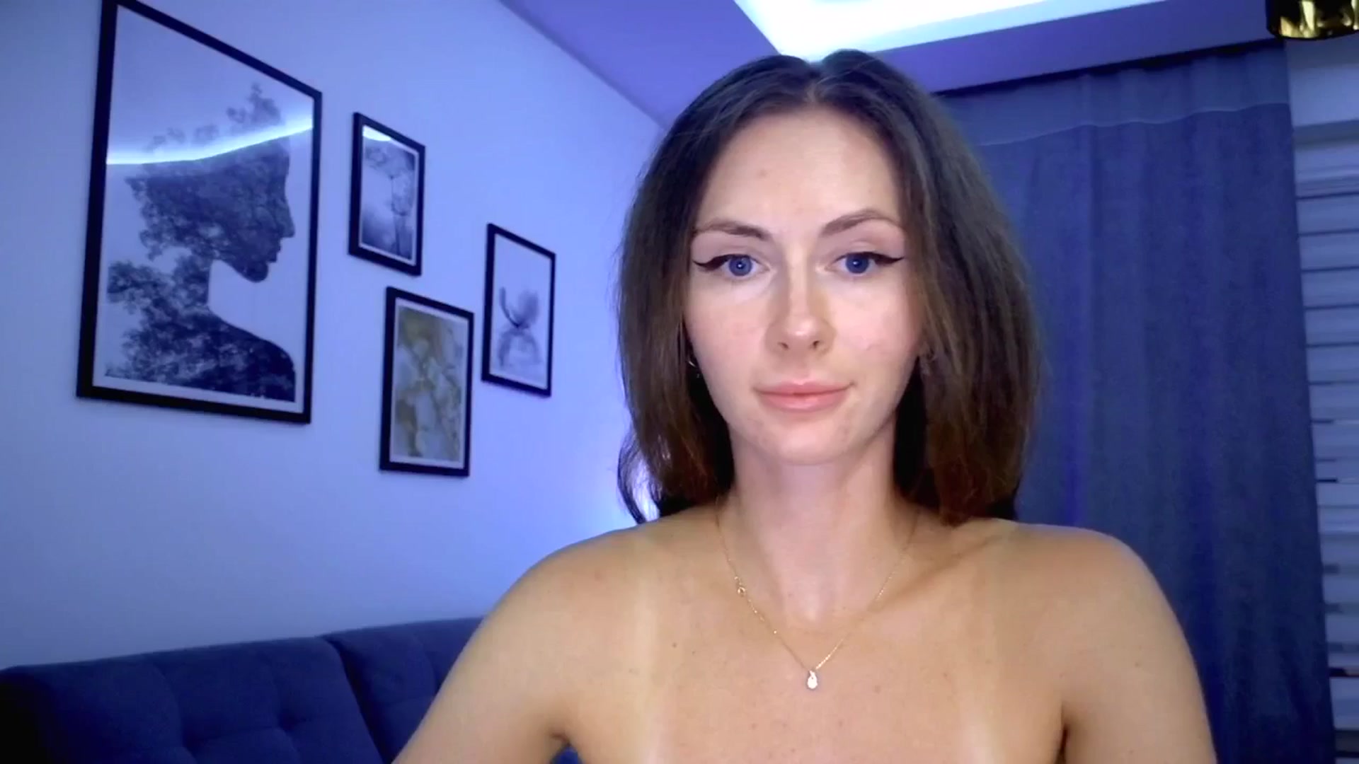 Gallery image thumbnail from Amber_Fry's myfreecams stream on, 09/07/2025, 21:10 image 6 of 20