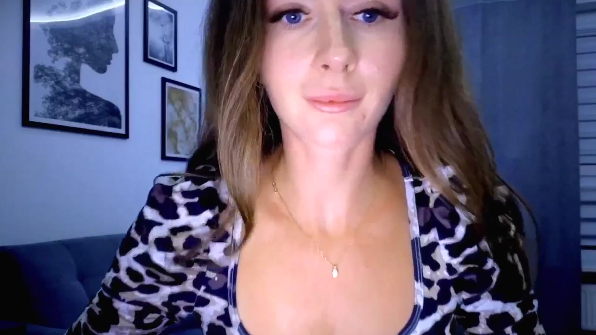 Gallery image thumbnail from Amber_Fry's myfreecams stream on, 09/14/2025, 20:21 image 18 of 20