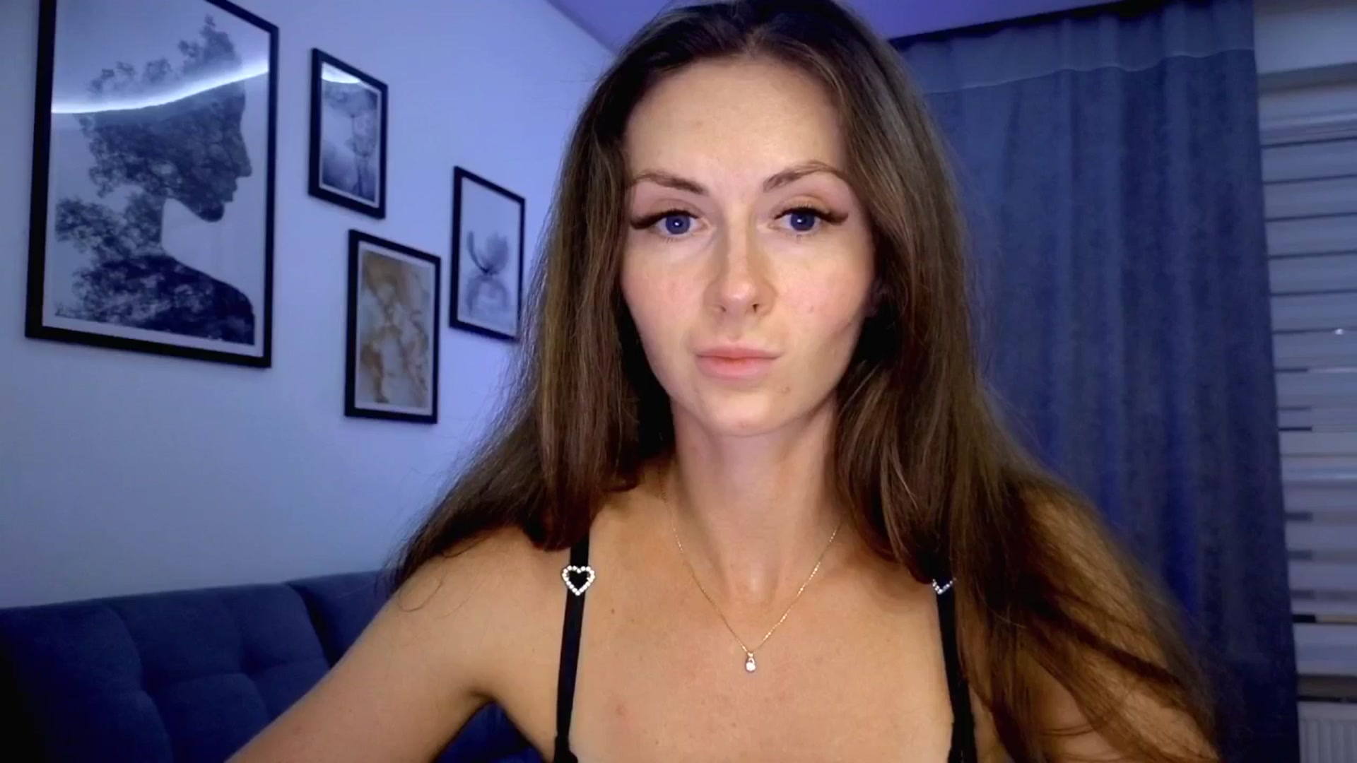 Gallery image thumbnail from Amber_Fry's myfreecams stream on, 09/18/2025, 20:47 image 19 of 20
