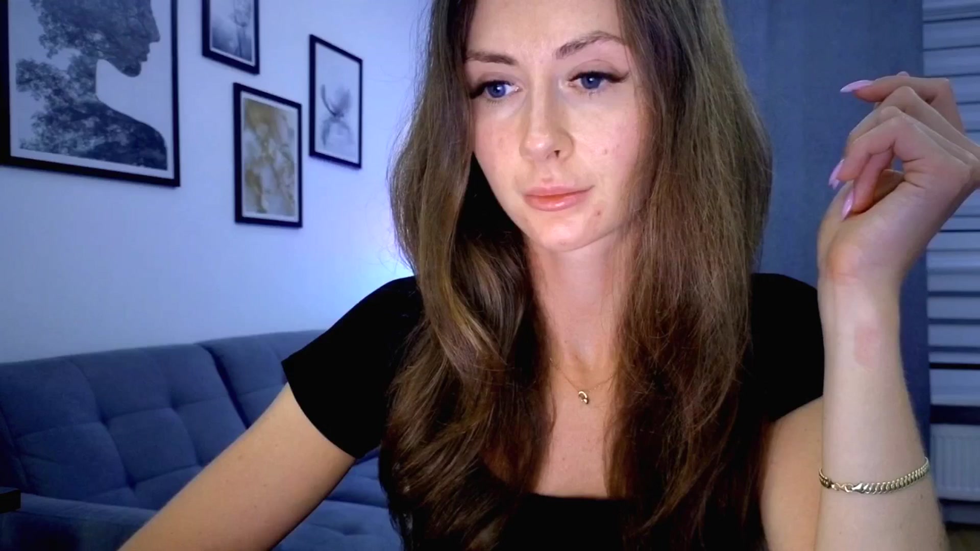 Gallery image thumbnail from Amber_Fry's myfreecams stream on, 09/19/2025, 19:57 image 16 of 20